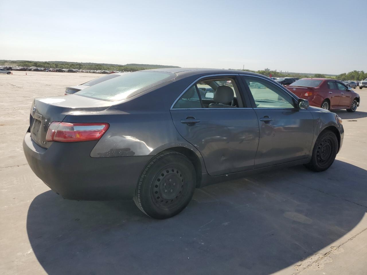 Photo 2 VIN: 4T1BE46K29U396749 - TOYOTA CAMRY 