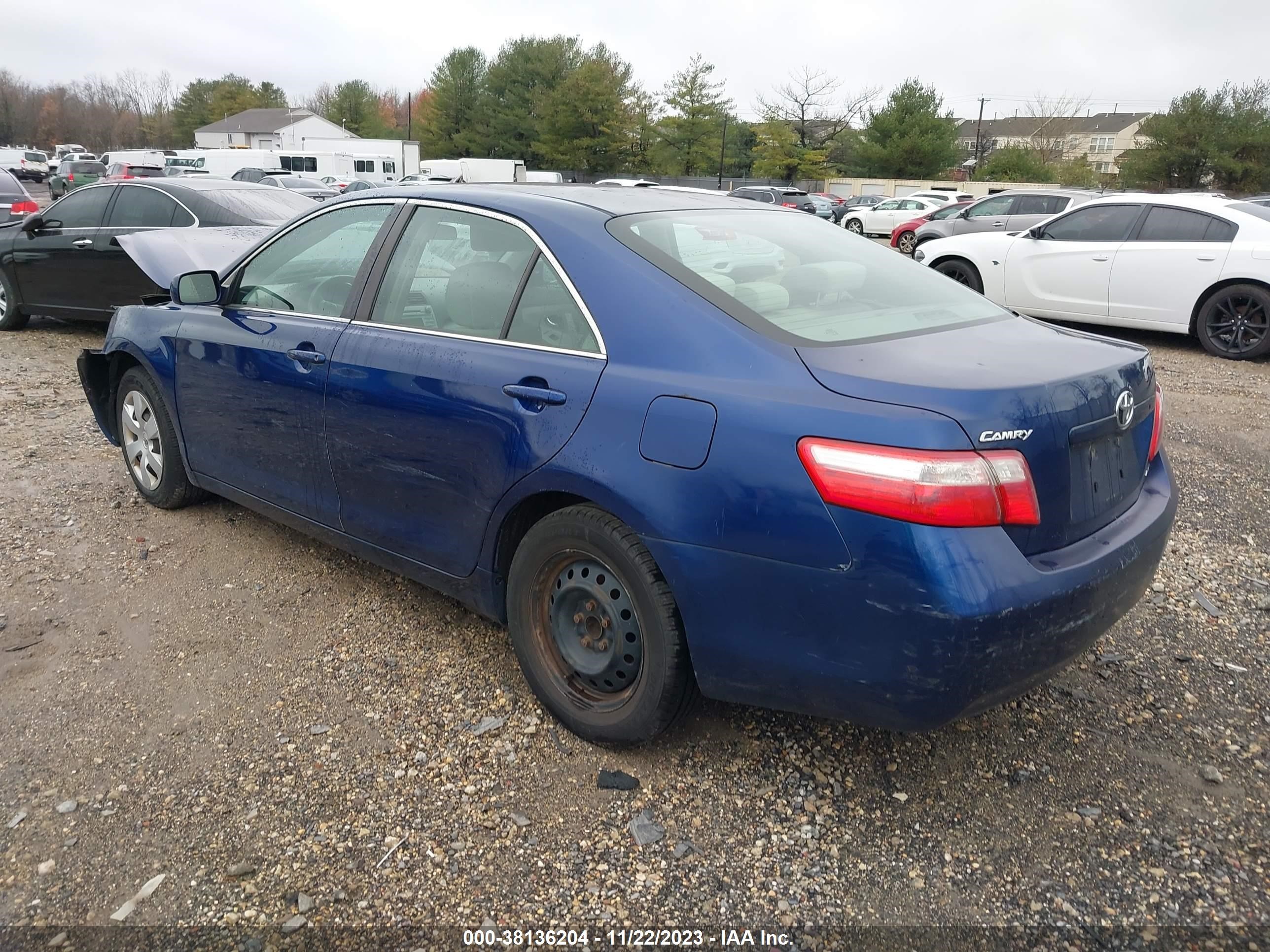 Photo 2 VIN: 4T1BE46K29U407796 - TOYOTA CAMRY 