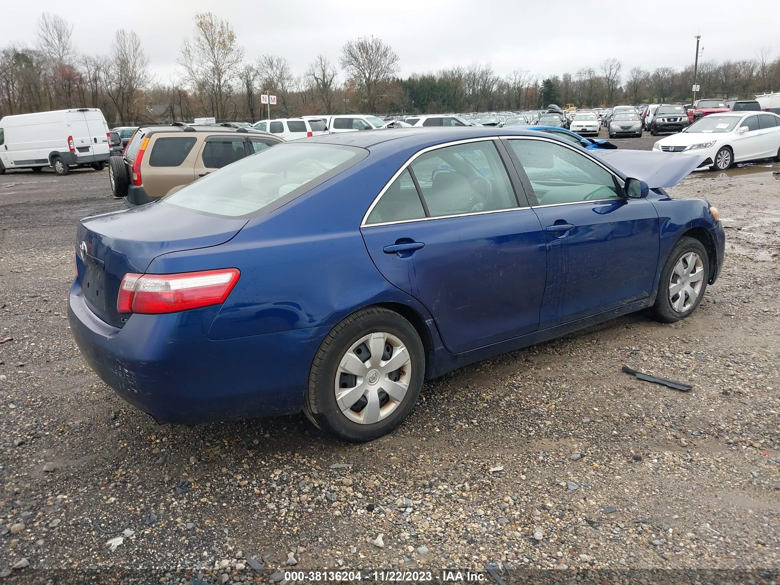 Photo 3 VIN: 4T1BE46K29U407796 - TOYOTA CAMRY 