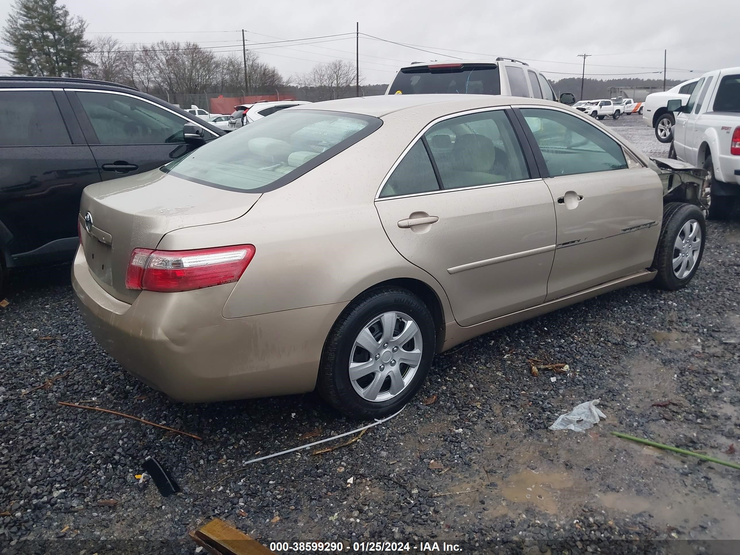 Photo 3 VIN: 4T1BE46K29U881778 - TOYOTA CAMRY 