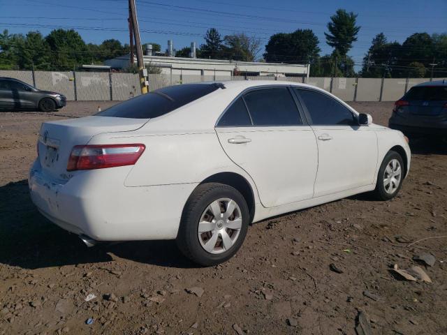 Photo 2 VIN: 4T1BE46K29U885667 - TOYOTA CAMRY BASE 