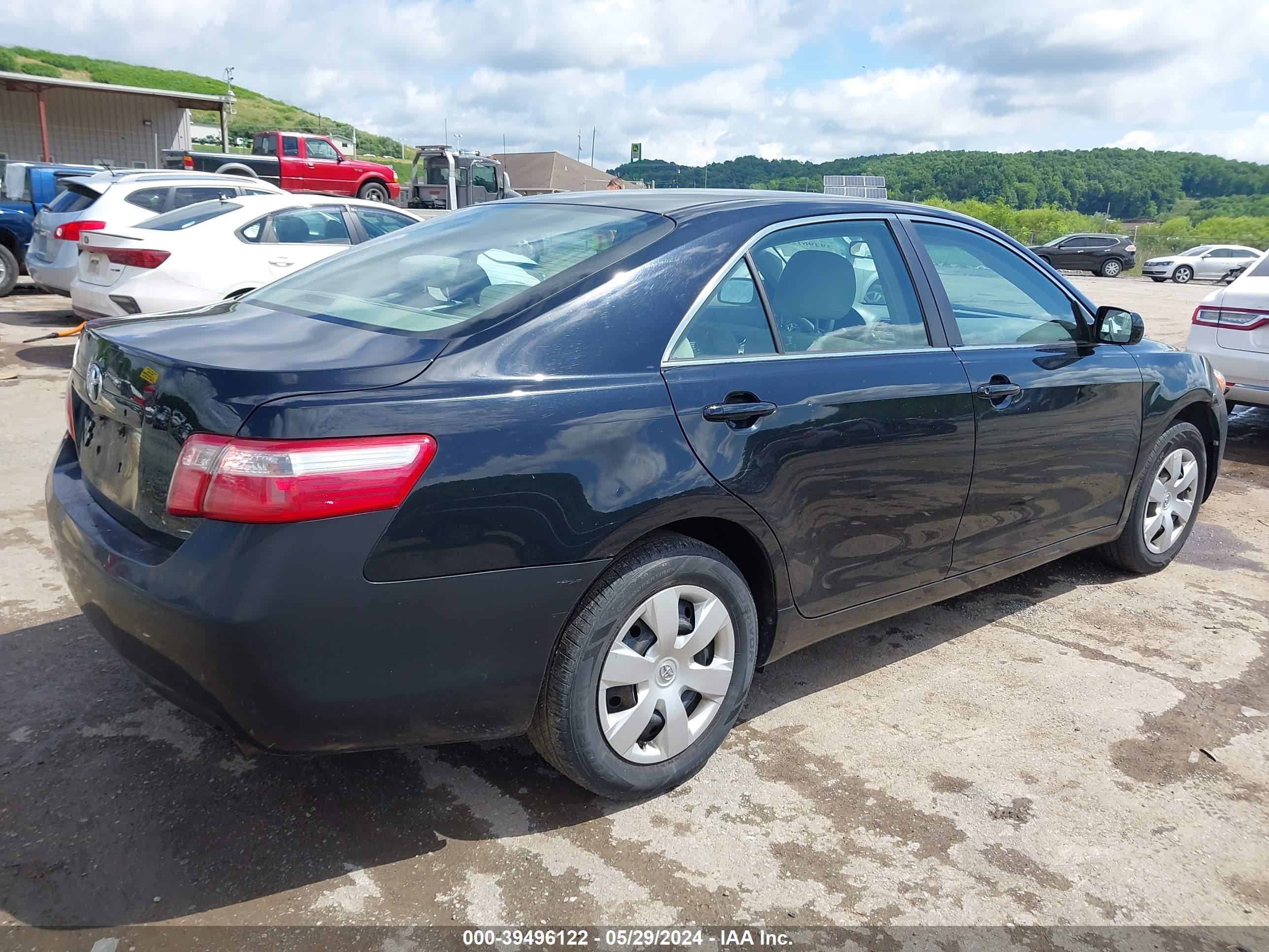 Photo 3 VIN: 4T1BE46K29U905366 - TOYOTA CAMRY 