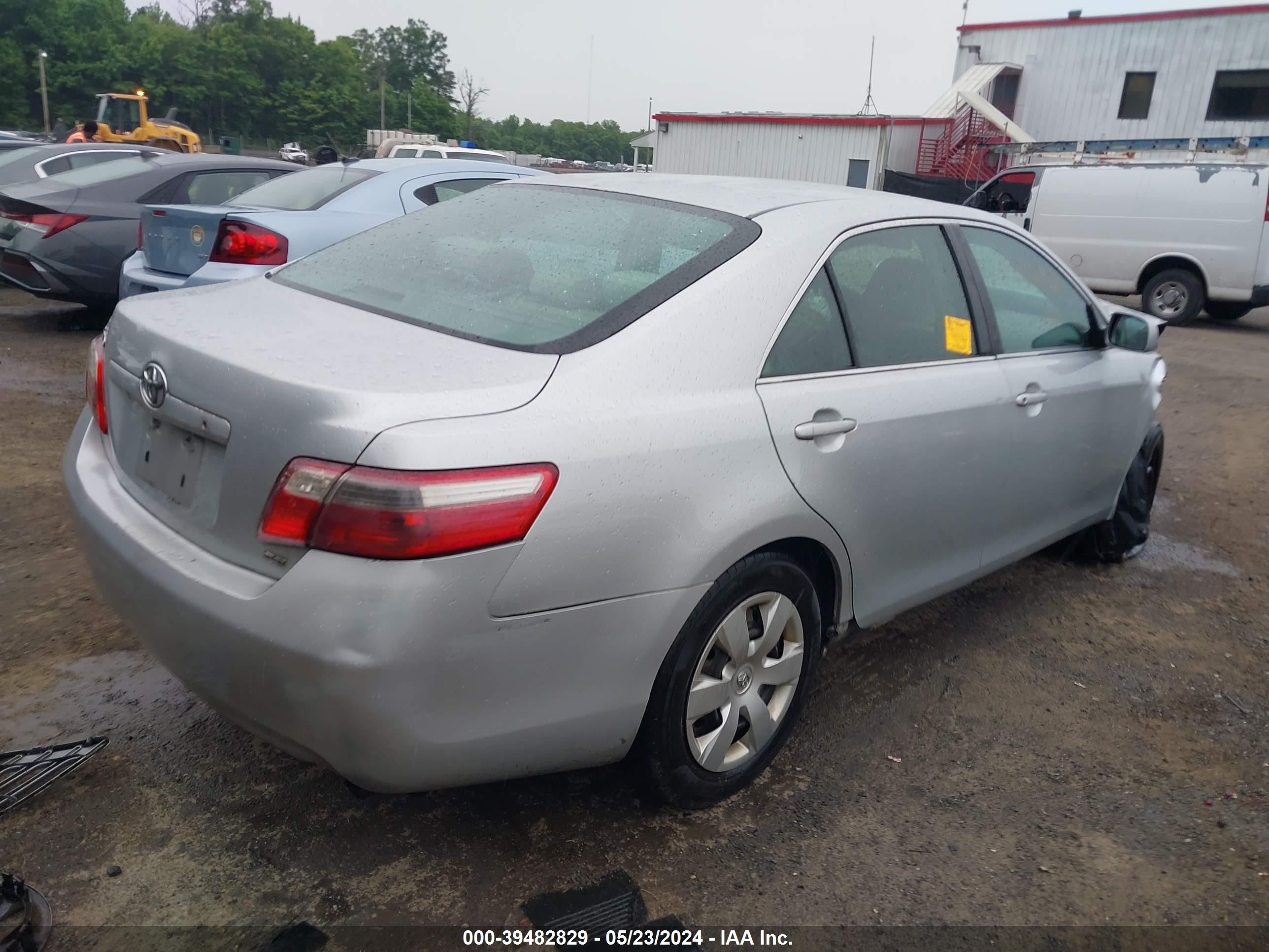 Photo 3 VIN: 4T1BE46K37U025757 - TOYOTA CAMRY 