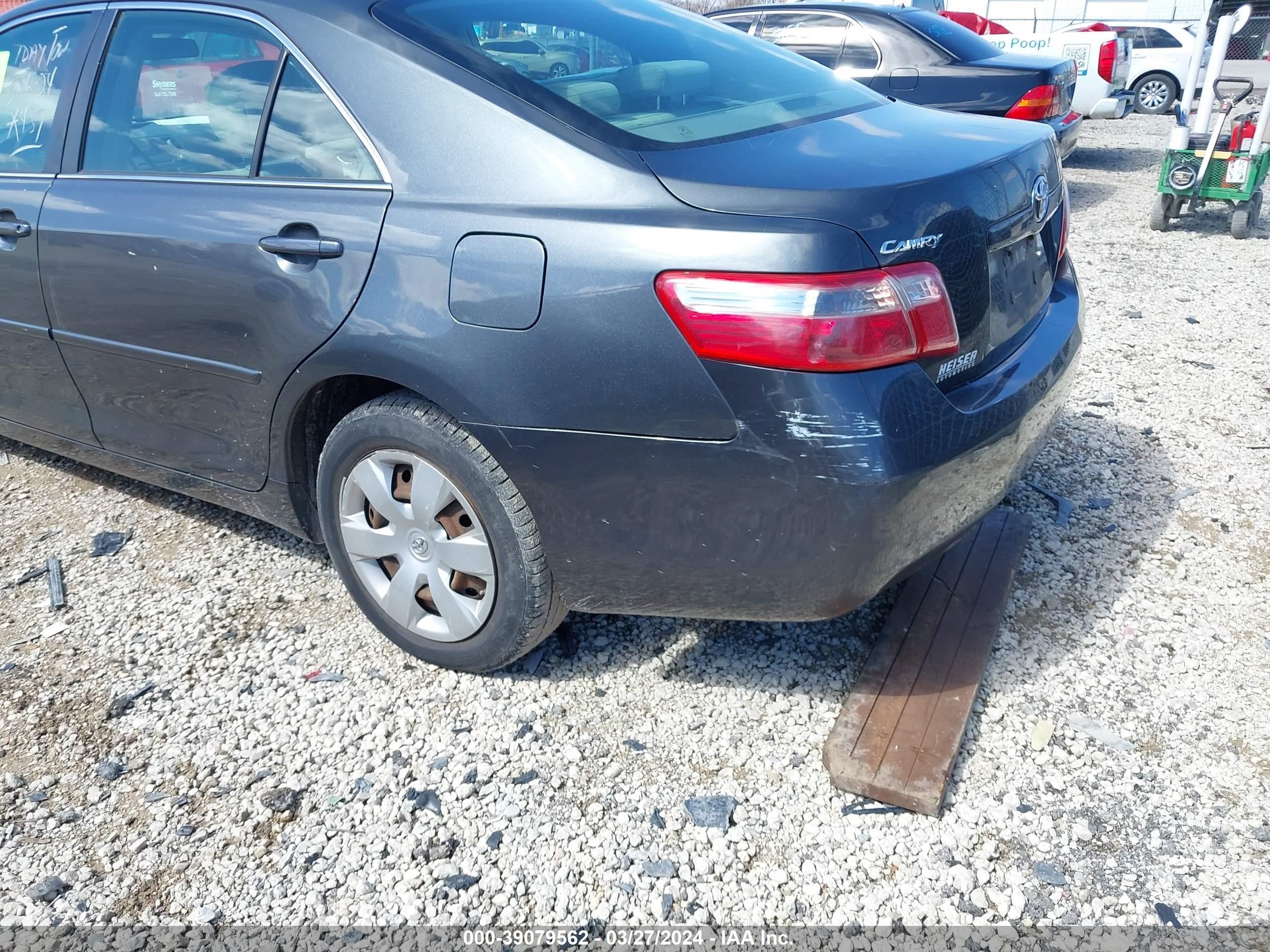 Photo 11 VIN: 4T1BE46K37U071928 - TOYOTA CAMRY 