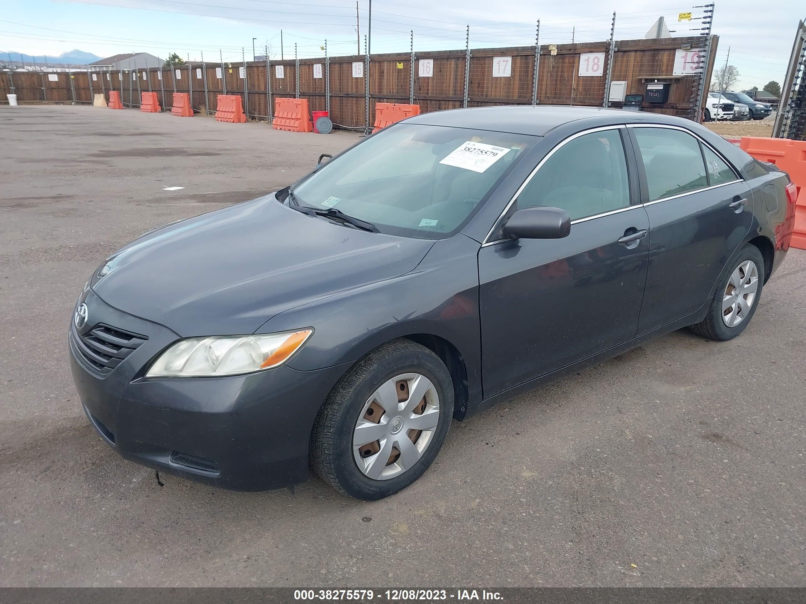 Photo 1 VIN: 4T1BE46K37U129181 - TOYOTA CAMRY 