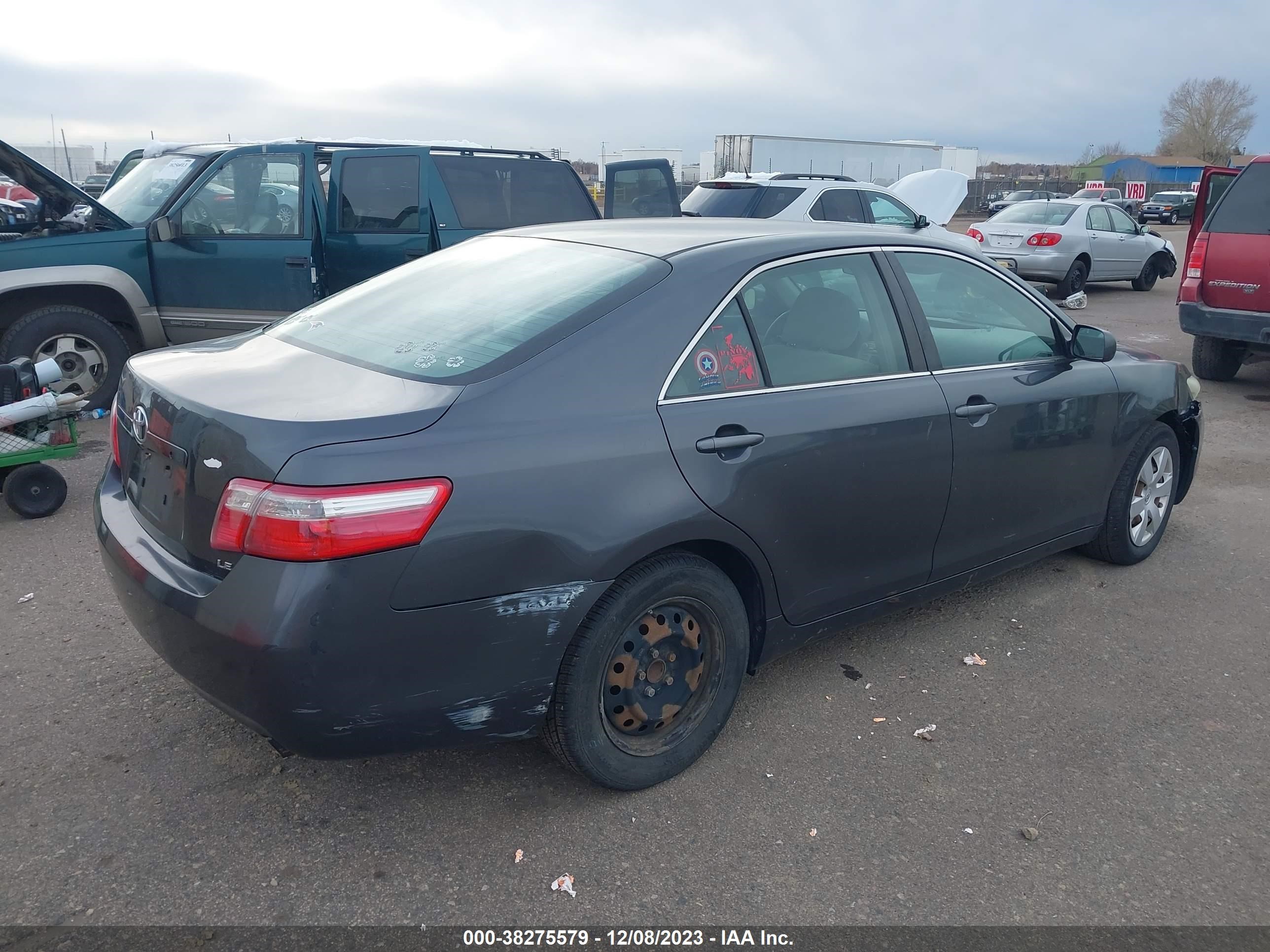 Photo 3 VIN: 4T1BE46K37U129181 - TOYOTA CAMRY 