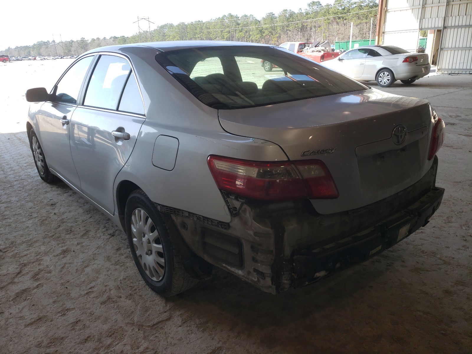 Photo 2 VIN: 4T1BE46K37U586220 - TOYOTA CAMRY CE 