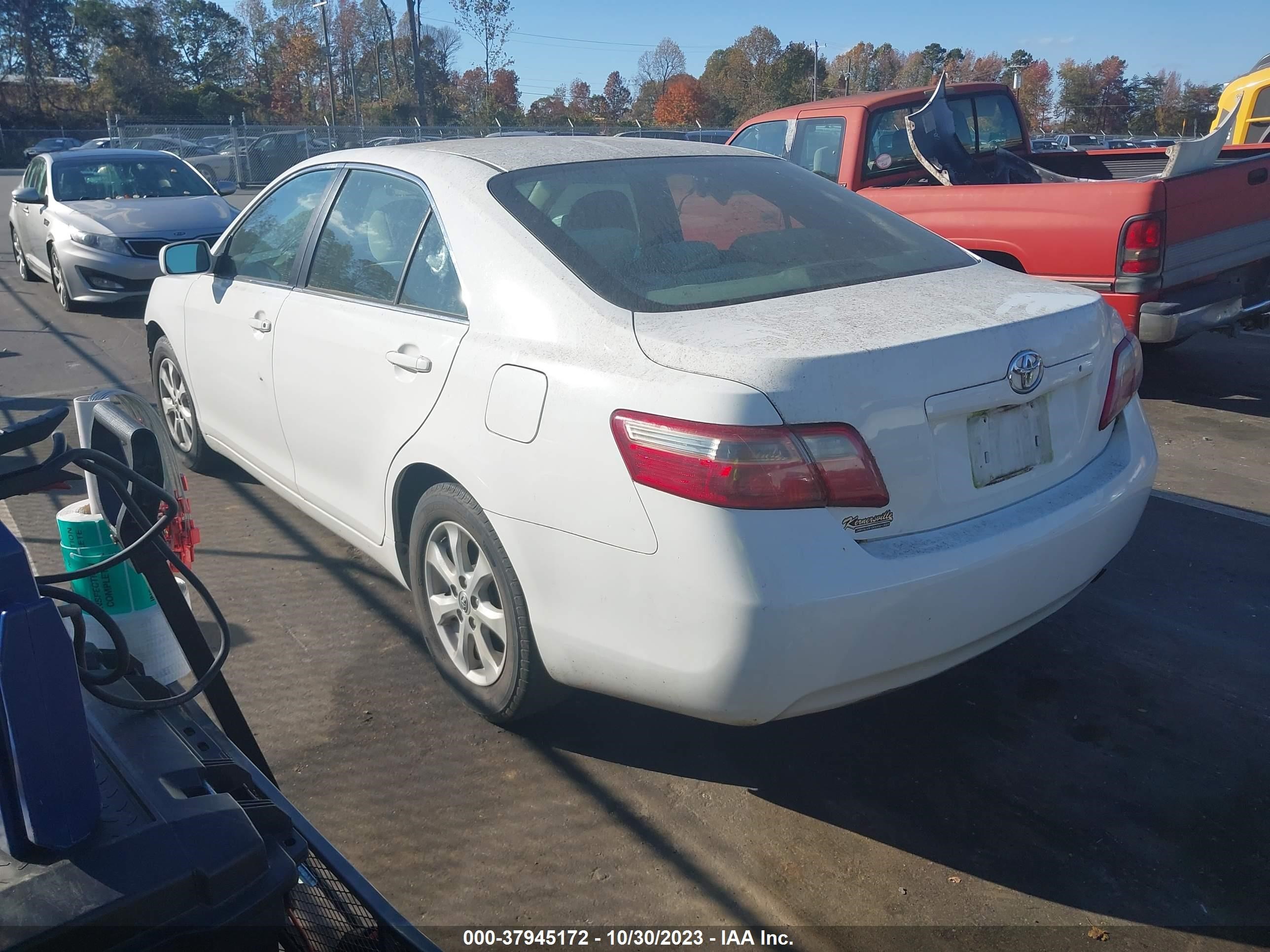 Photo 2 VIN: 4T1BE46K37U607759 - TOYOTA CAMRY 