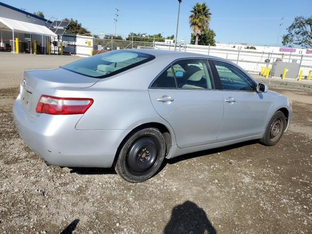 Photo 2 VIN: 4T1BE46K37U609401 - TOYOTA CAMRY 