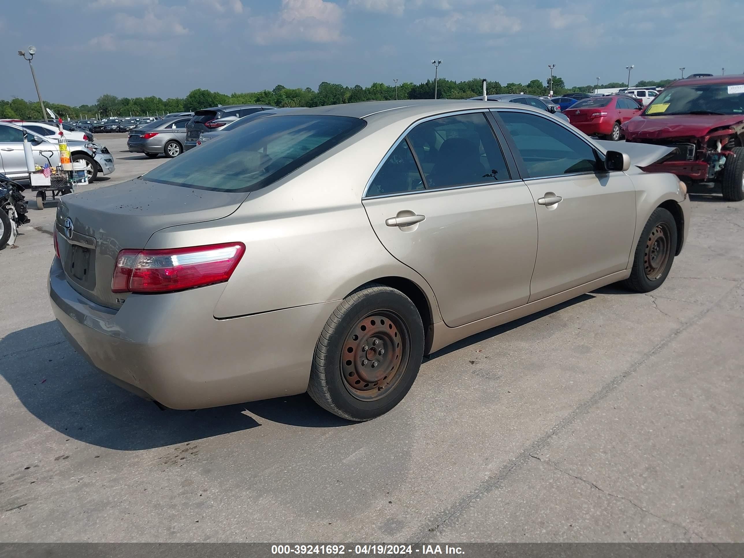 Photo 3 VIN: 4T1BE46K37U641409 - TOYOTA CAMRY 