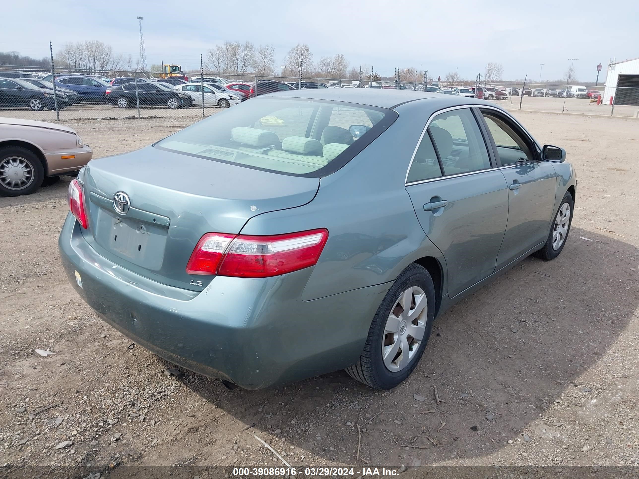 Photo 3 VIN: 4T1BE46K37U645508 - TOYOTA CAMRY 