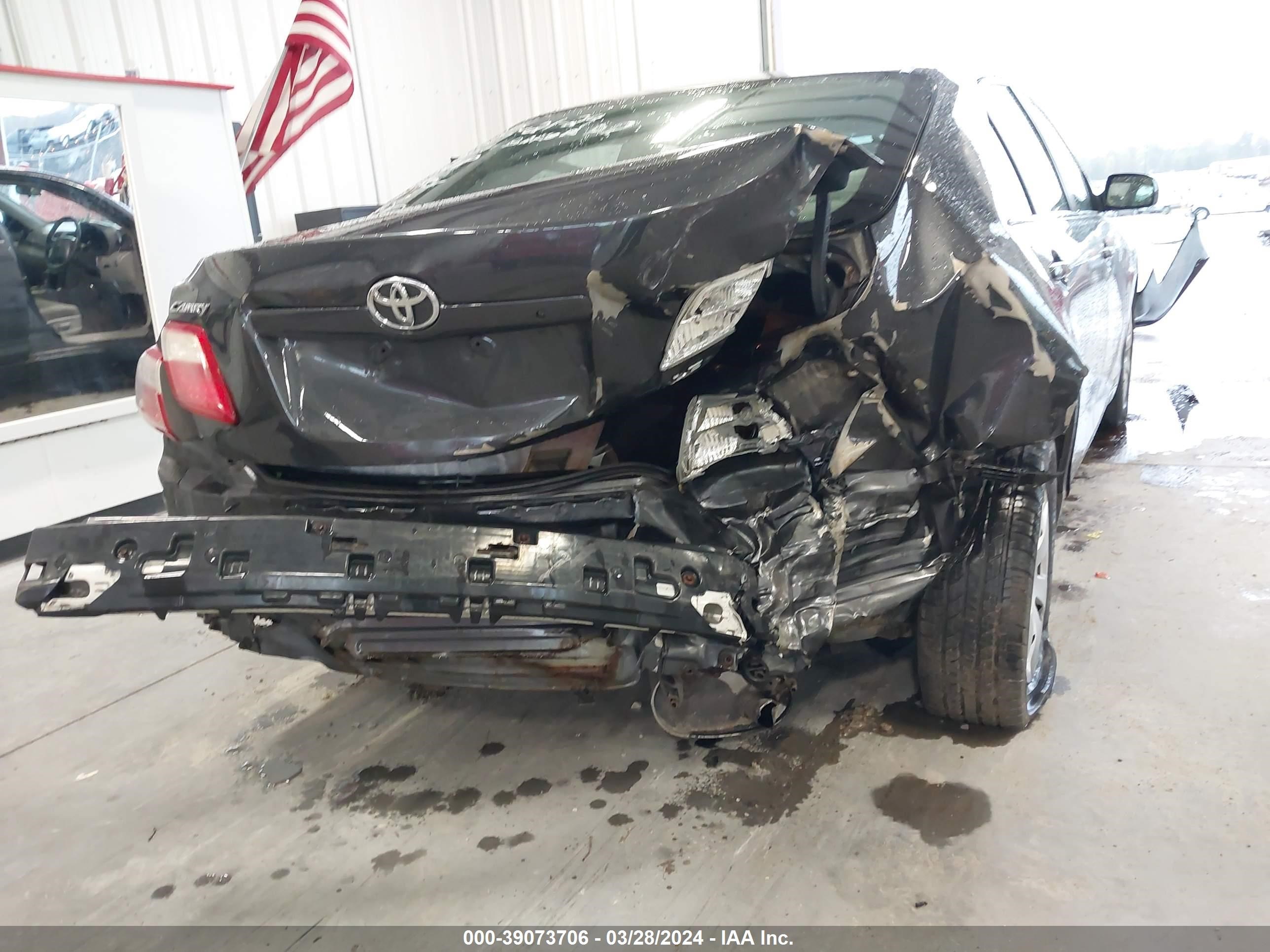 Photo 5 VIN: 4T1BE46K37U648828 - TOYOTA CAMRY 