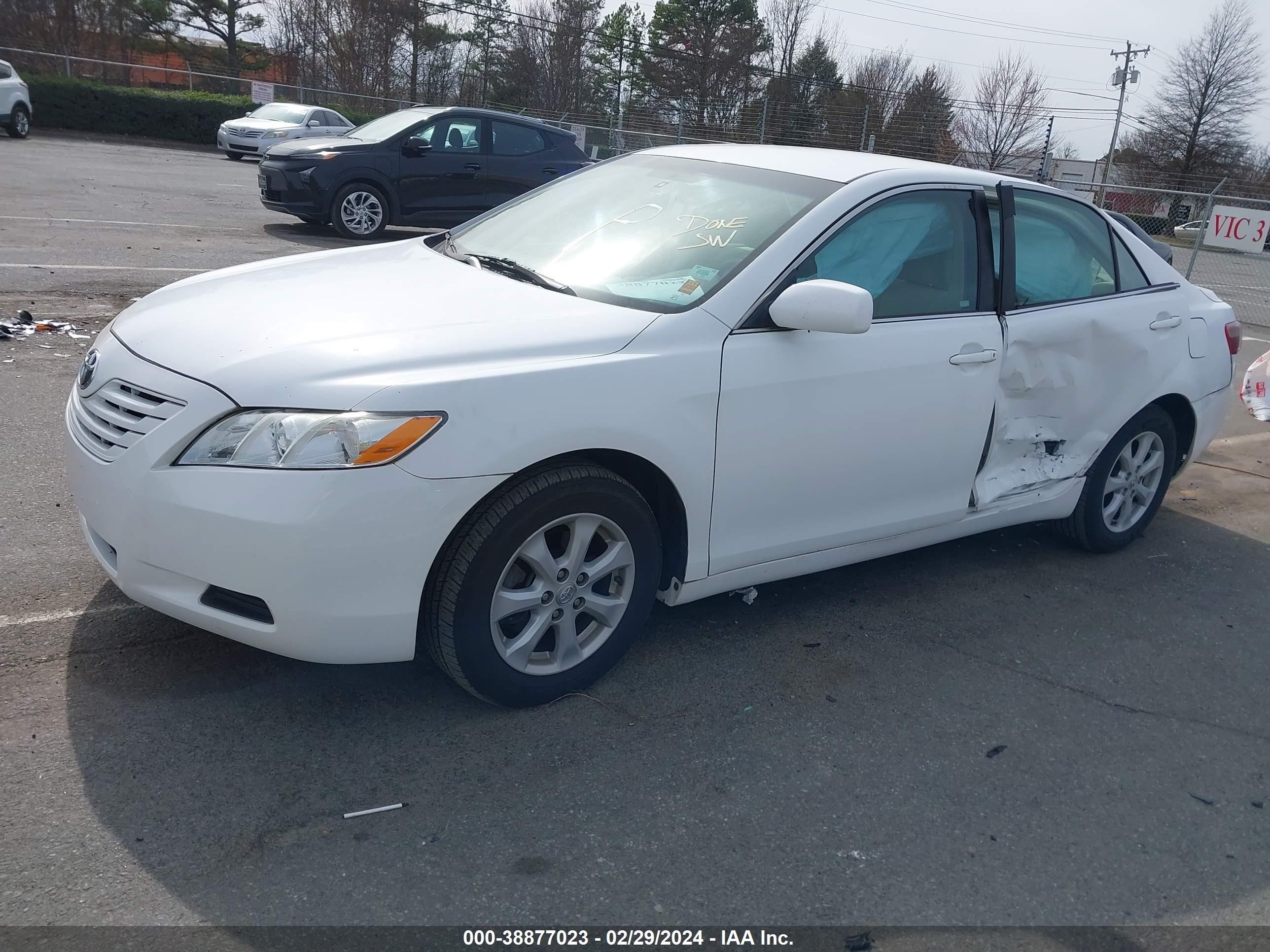 Photo 1 VIN: 4T1BE46K37U689069 - TOYOTA CAMRY 