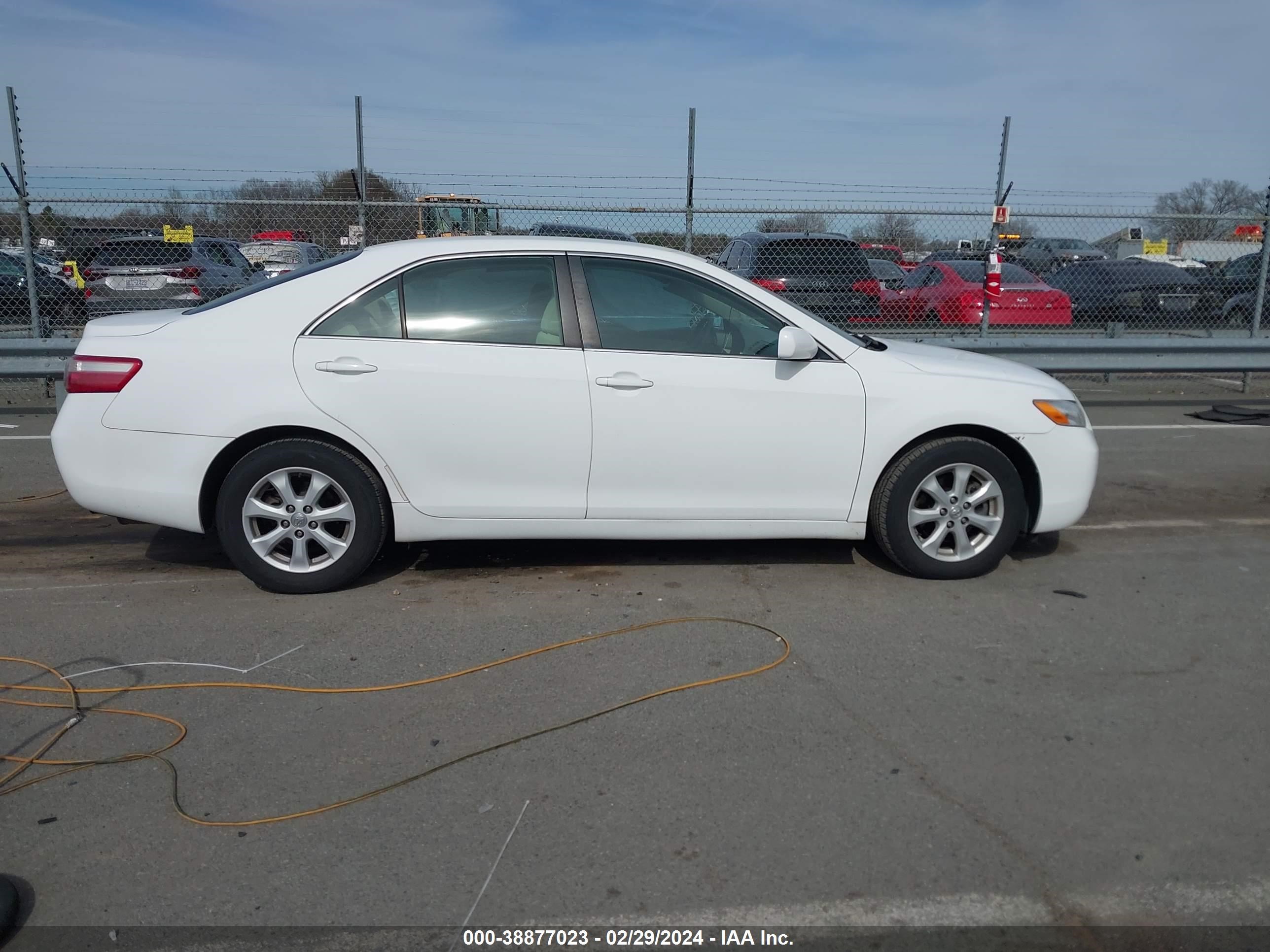 Photo 12 VIN: 4T1BE46K37U689069 - TOYOTA CAMRY 