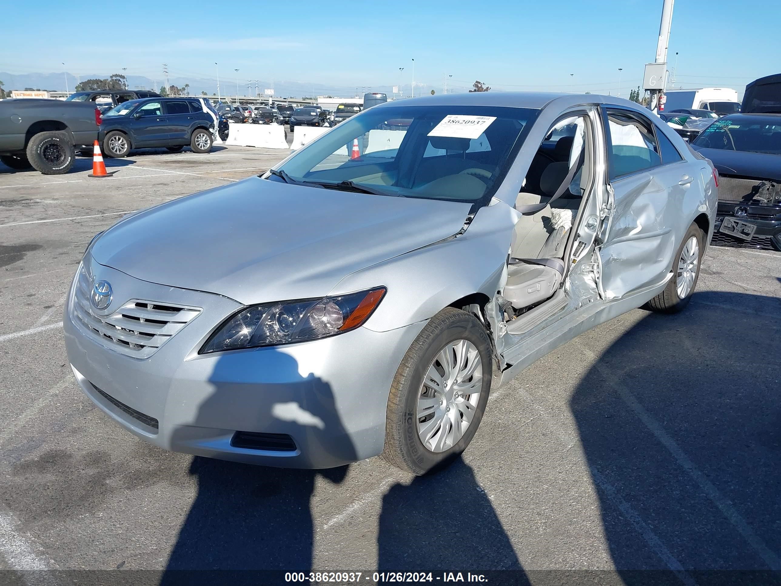 Photo 1 VIN: 4T1BE46K38U255266 - TOYOTA CAMRY 