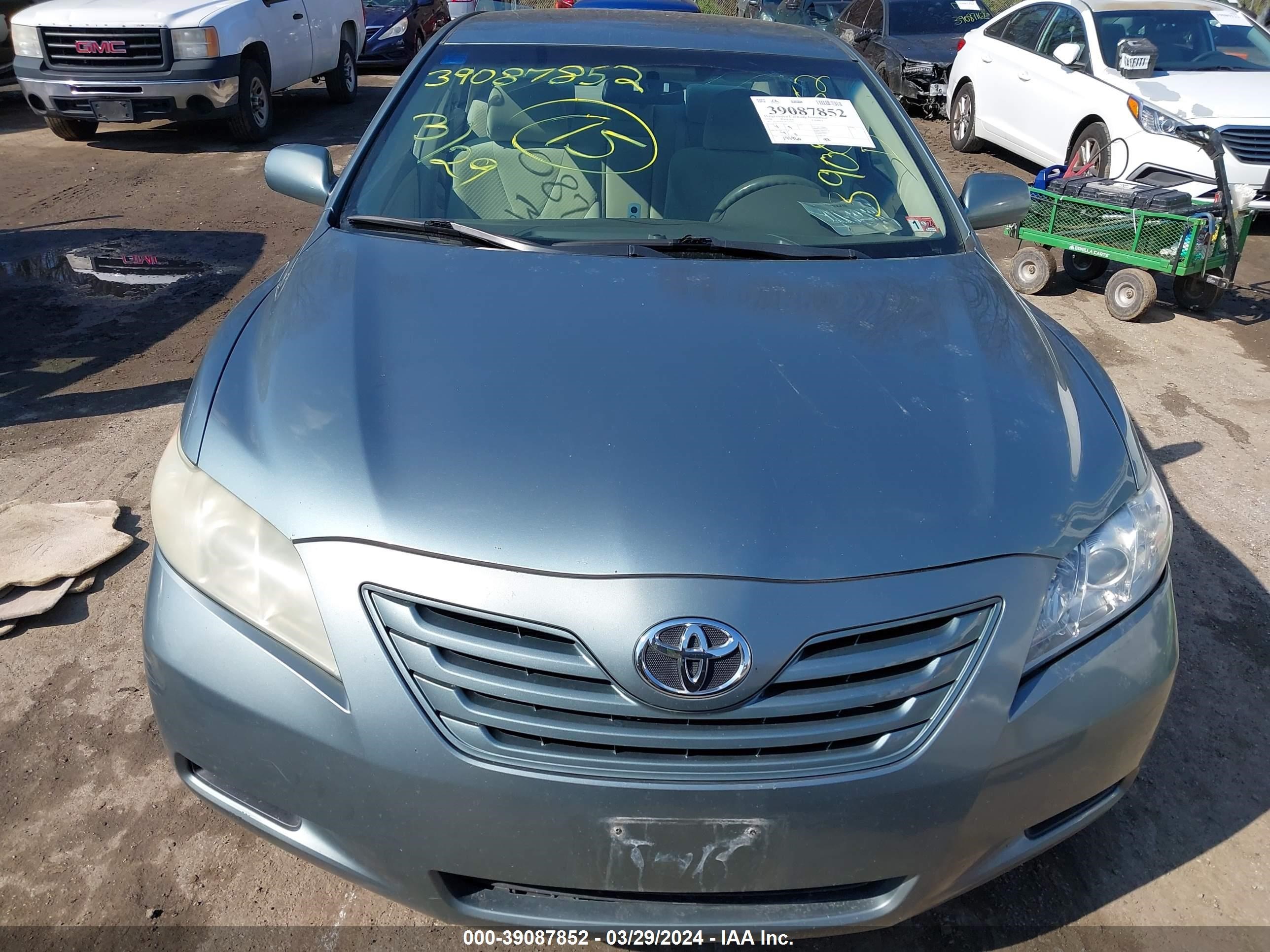 Photo 11 VIN: 4T1BE46K38U750972 - TOYOTA CAMRY 