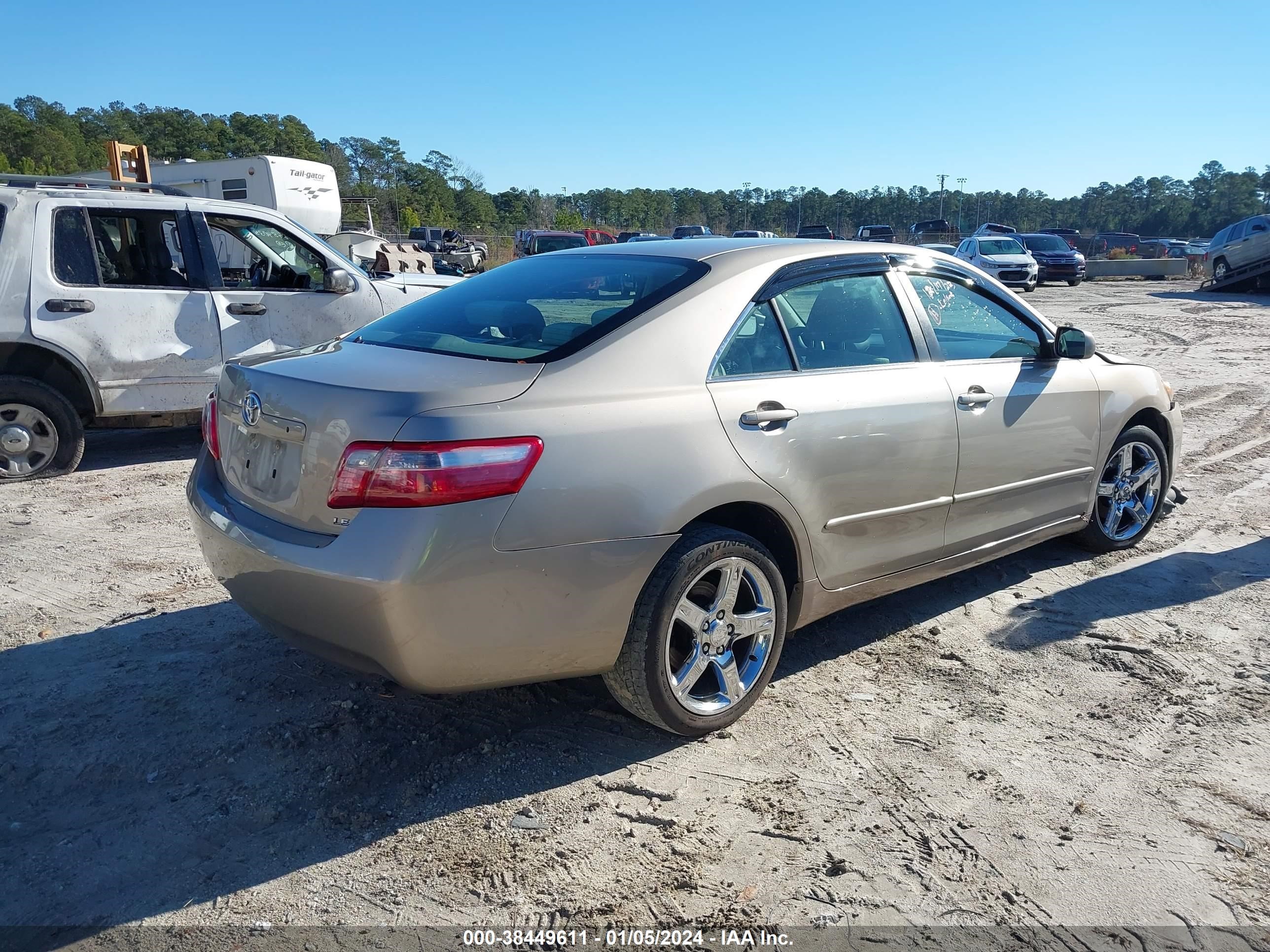 Photo 3 VIN: 4T1BE46K39U315824 - TOYOTA CAMRY 