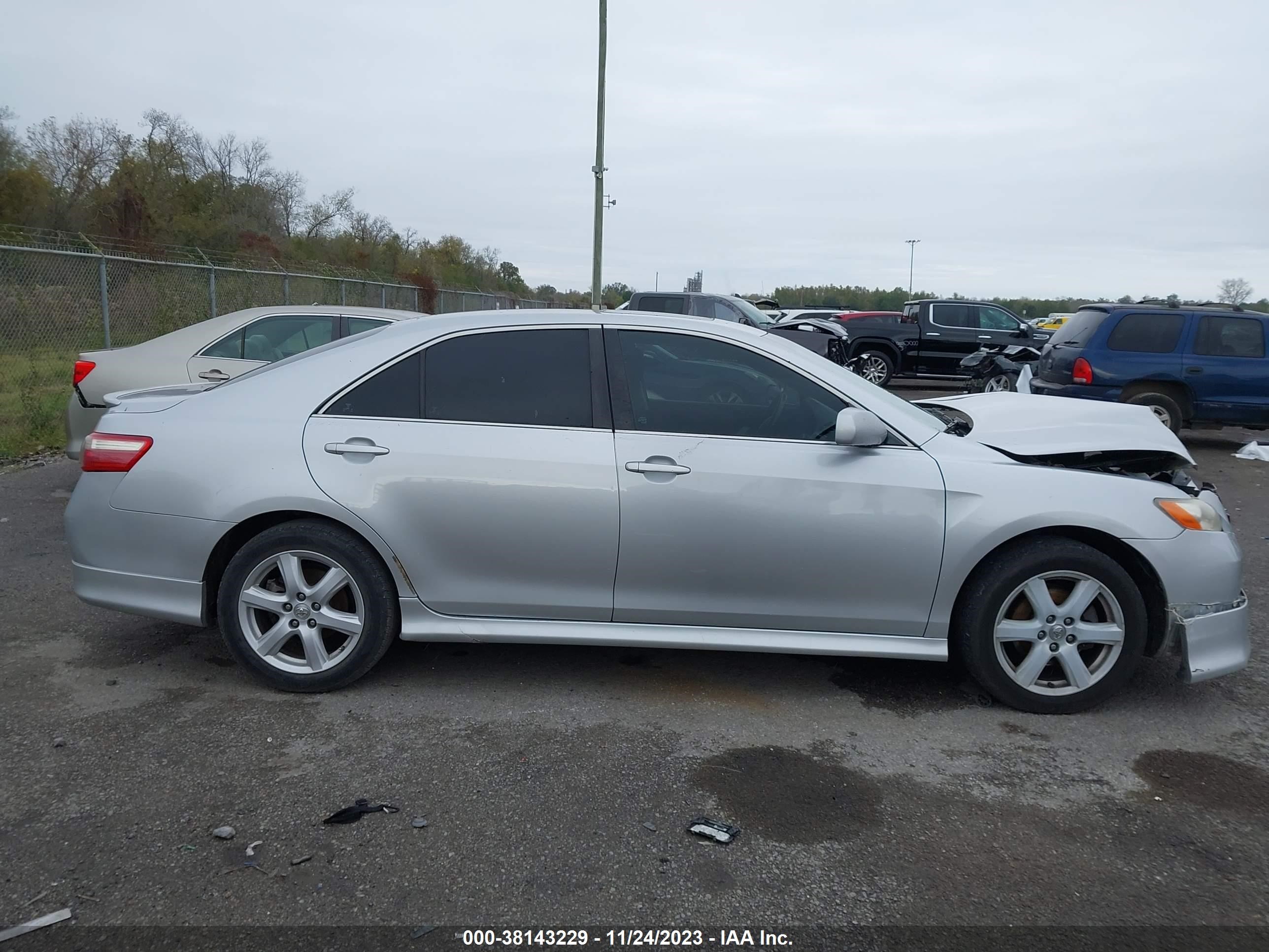 Photo 12 VIN: 4T1BE46K39U348340 - TOYOTA CAMRY 