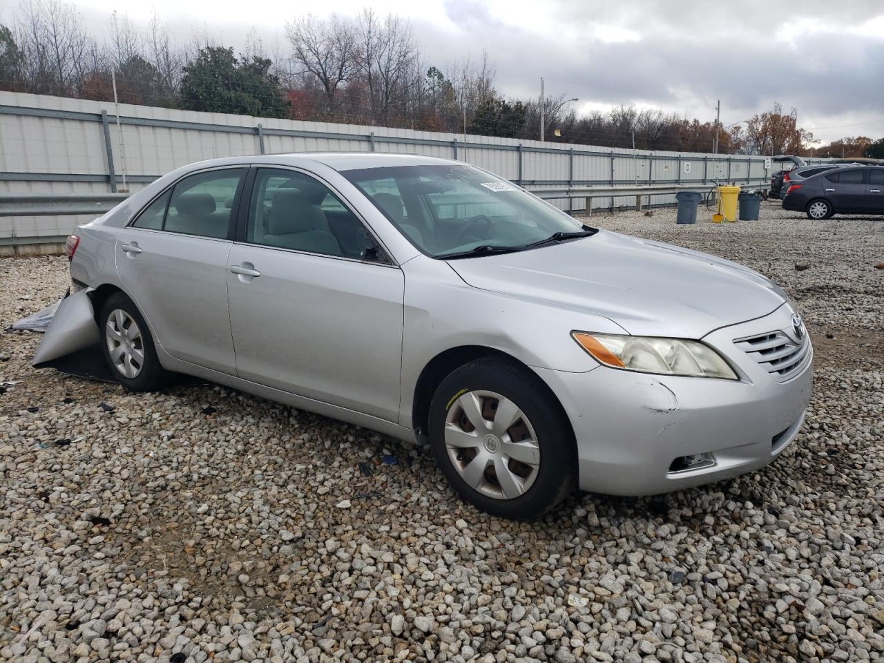 Photo 3 VIN: 4T1BE46K39U353571 - TOYOTA CAMRY 