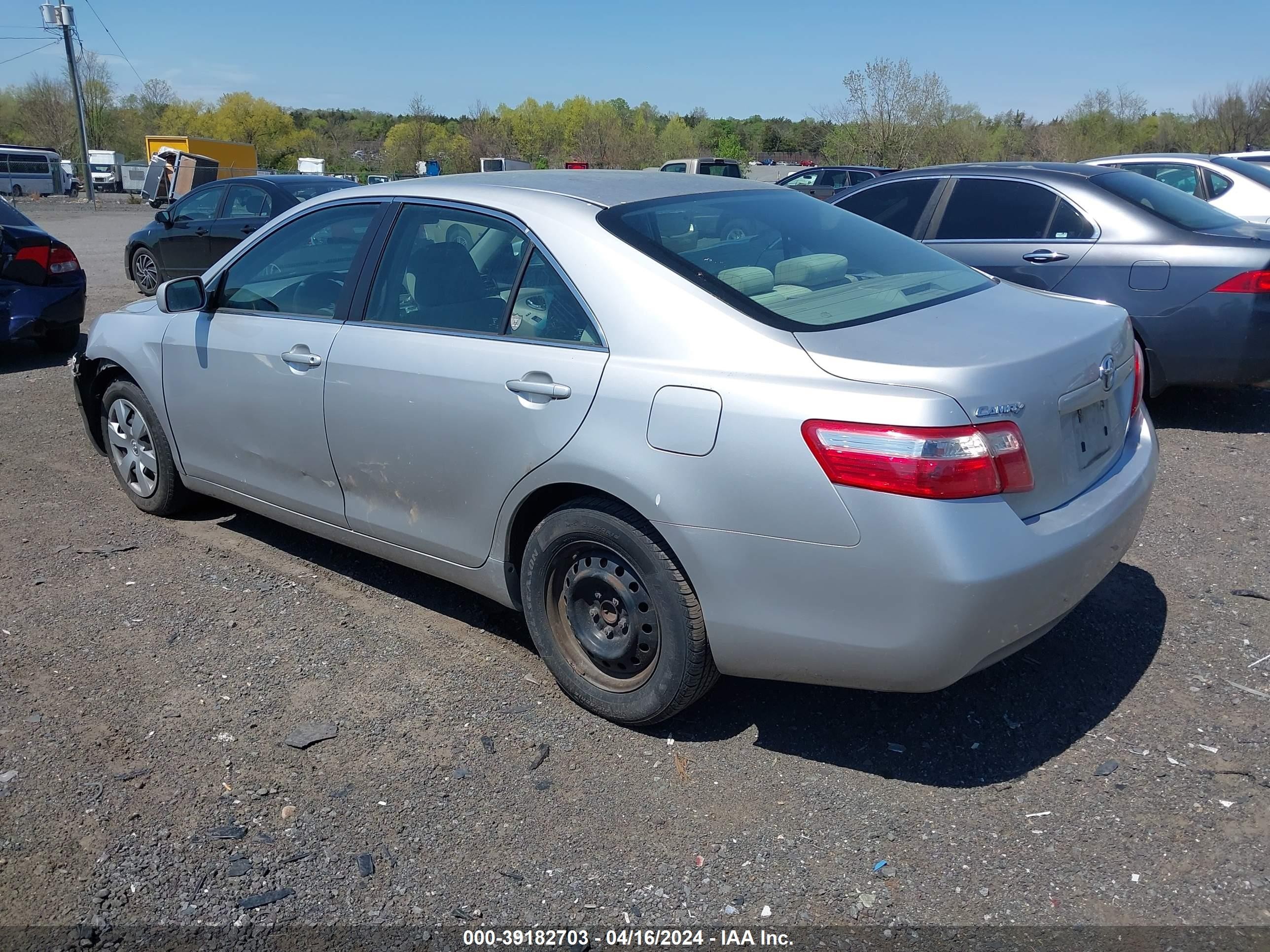 Photo 2 VIN: 4T1BE46K39U362464 - TOYOTA CAMRY 