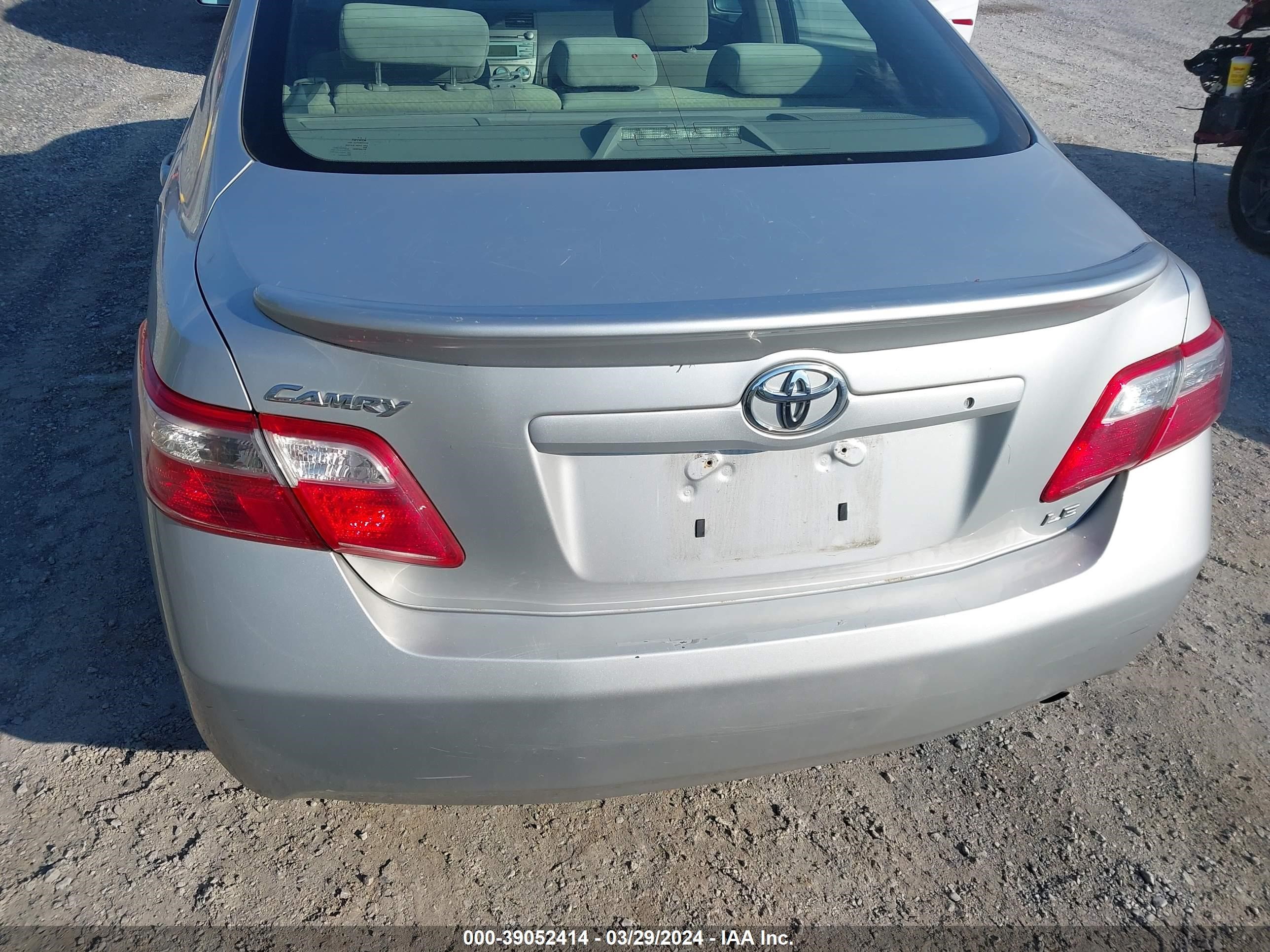 Photo 13 VIN: 4T1BE46K39U407502 - TOYOTA CAMRY 