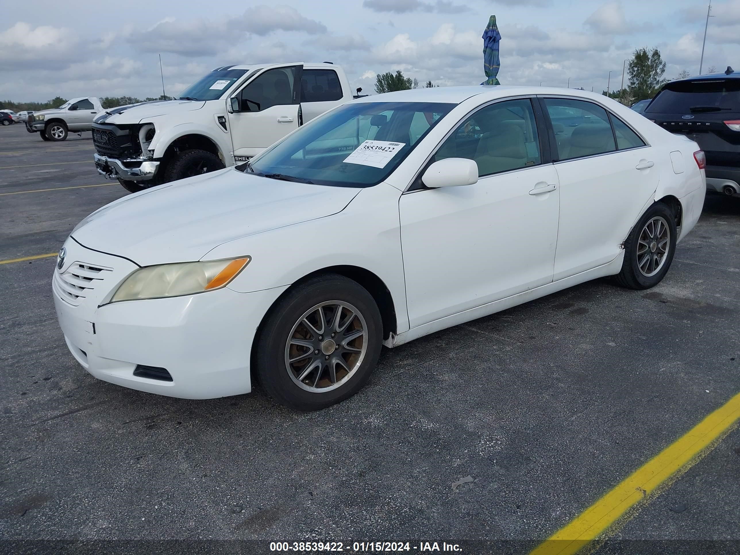 Photo 1 VIN: 4T1BE46K39U815790 - TOYOTA CAMRY 