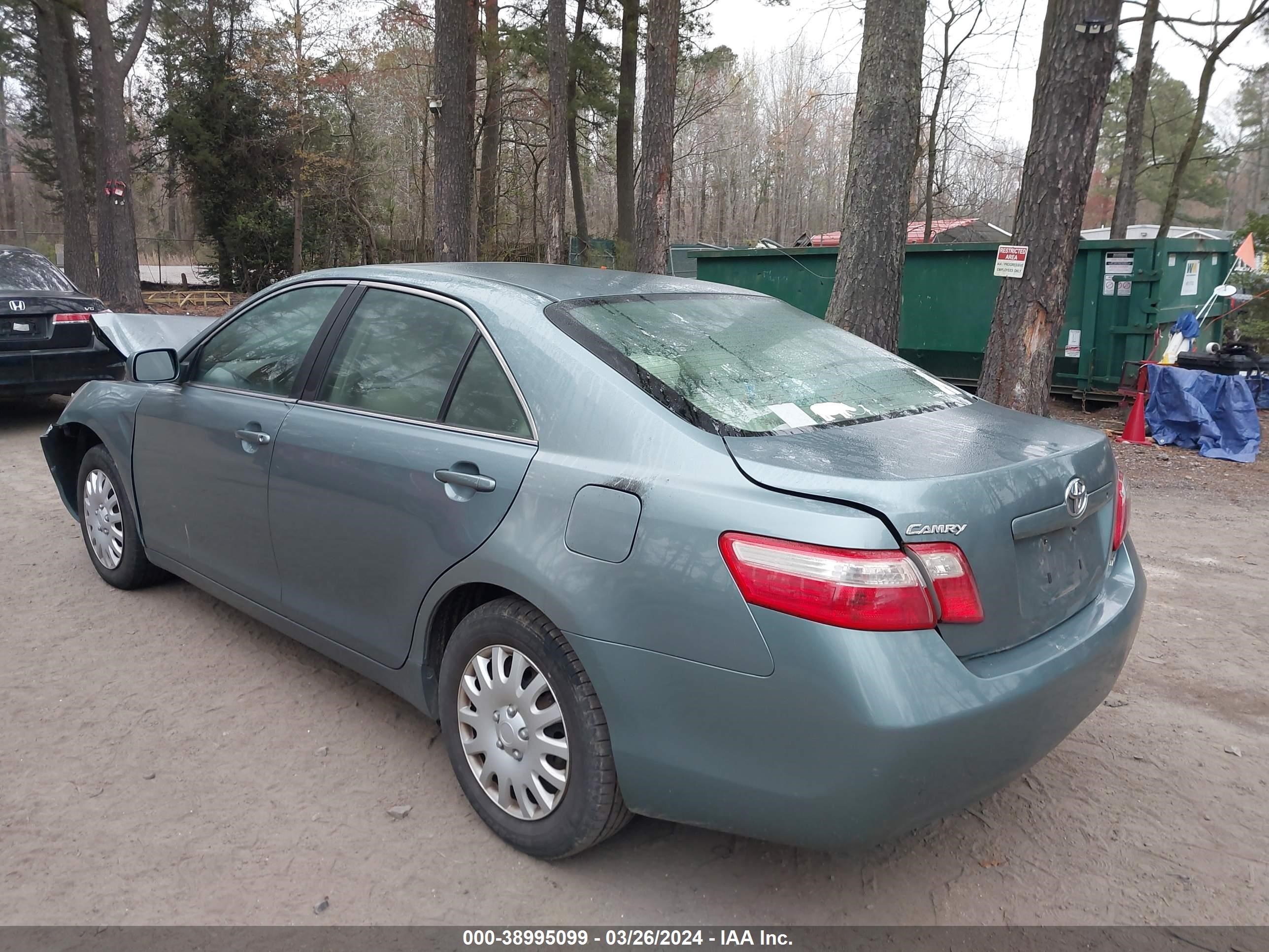 Photo 2 VIN: 4T1BE46K39U825574 - TOYOTA CAMRY 