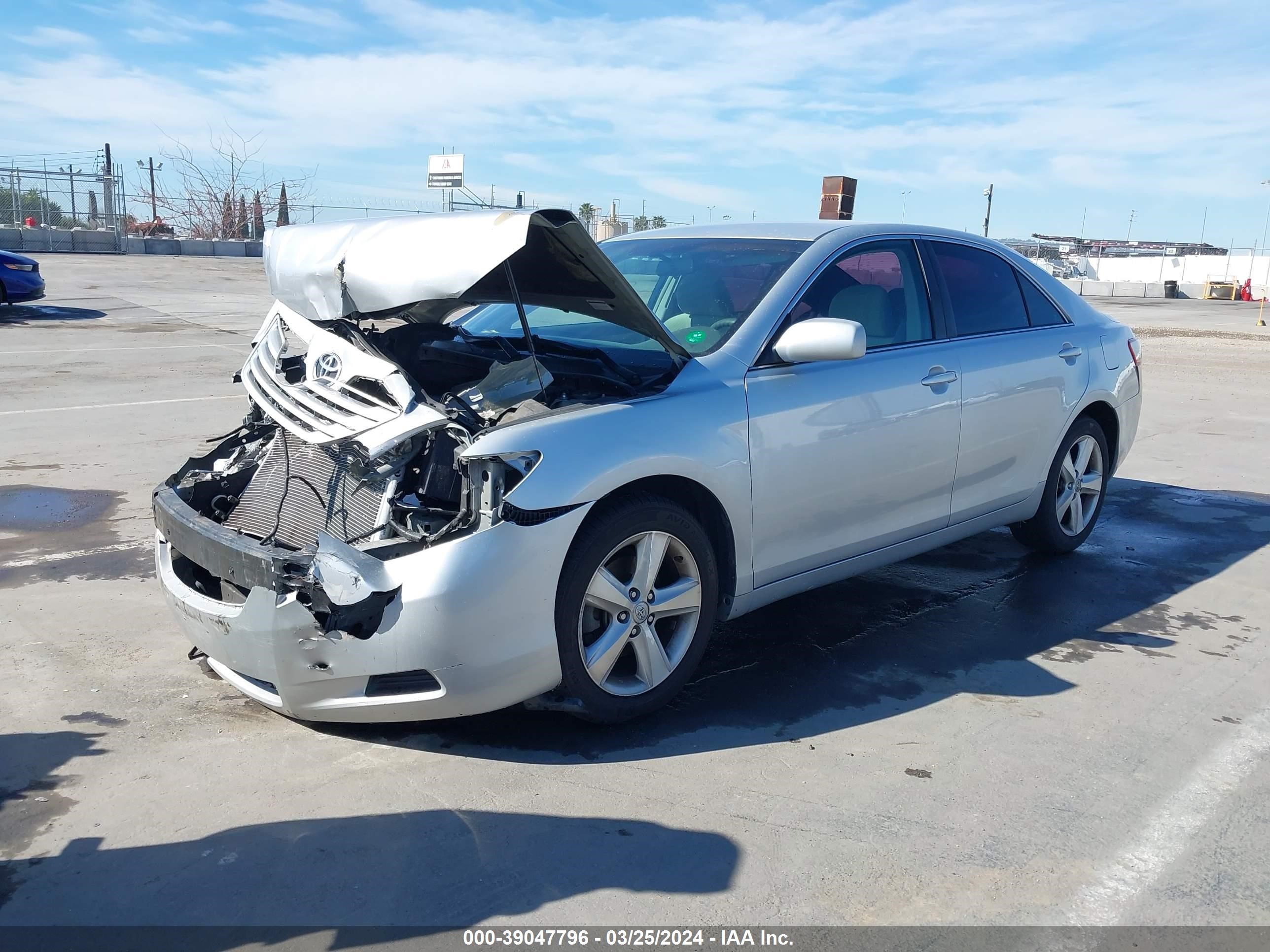 Photo 1 VIN: 4T1BE46K47U010345 - TOYOTA CAMRY 