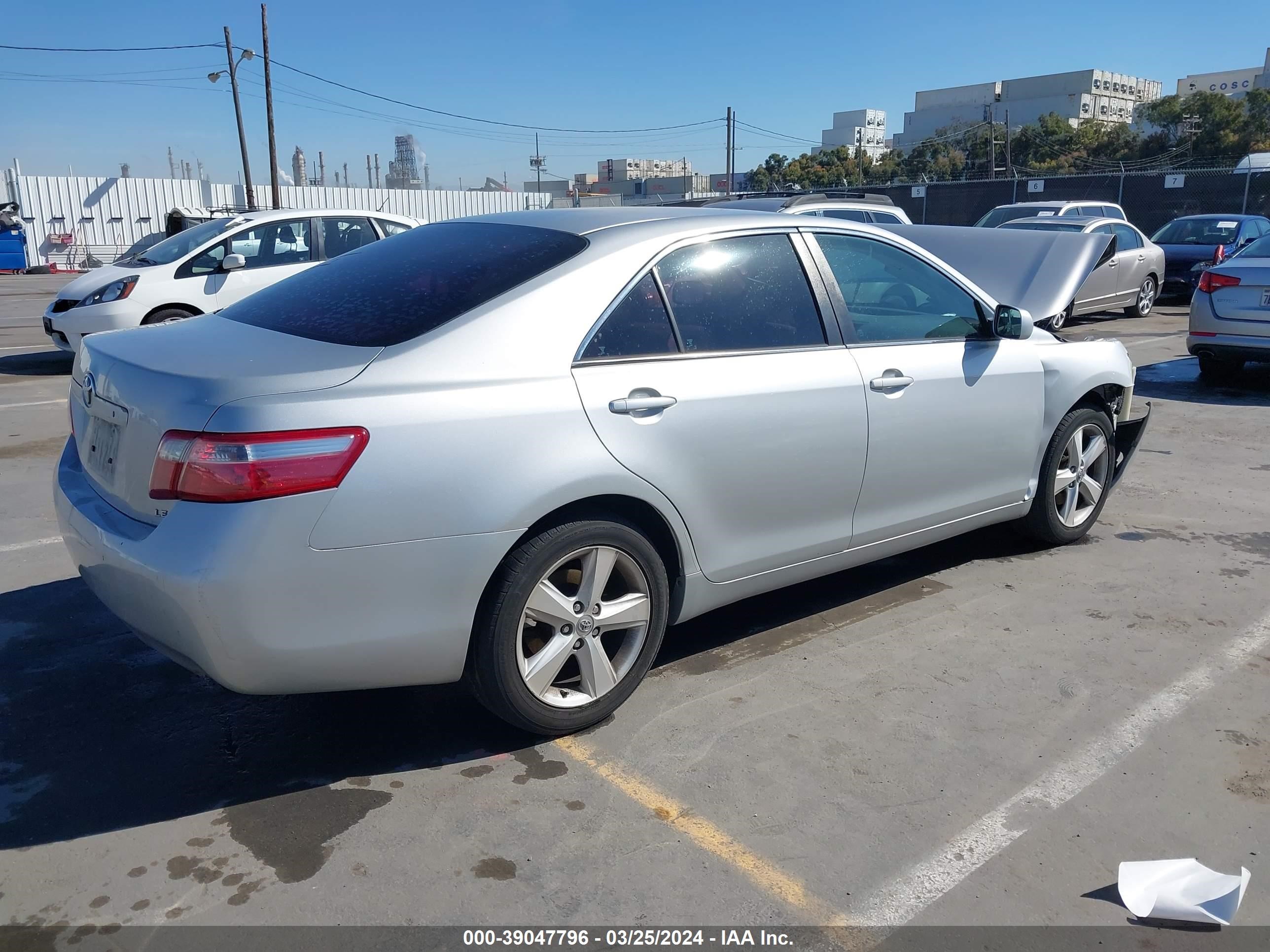 Photo 3 VIN: 4T1BE46K47U010345 - TOYOTA CAMRY 