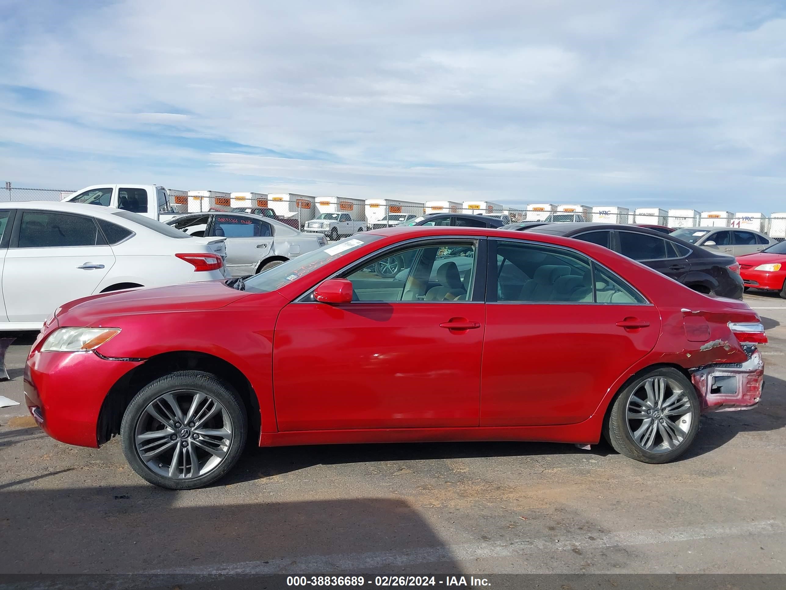 Photo 13 VIN: 4T1BE46K47U107593 - TOYOTA CAMRY 