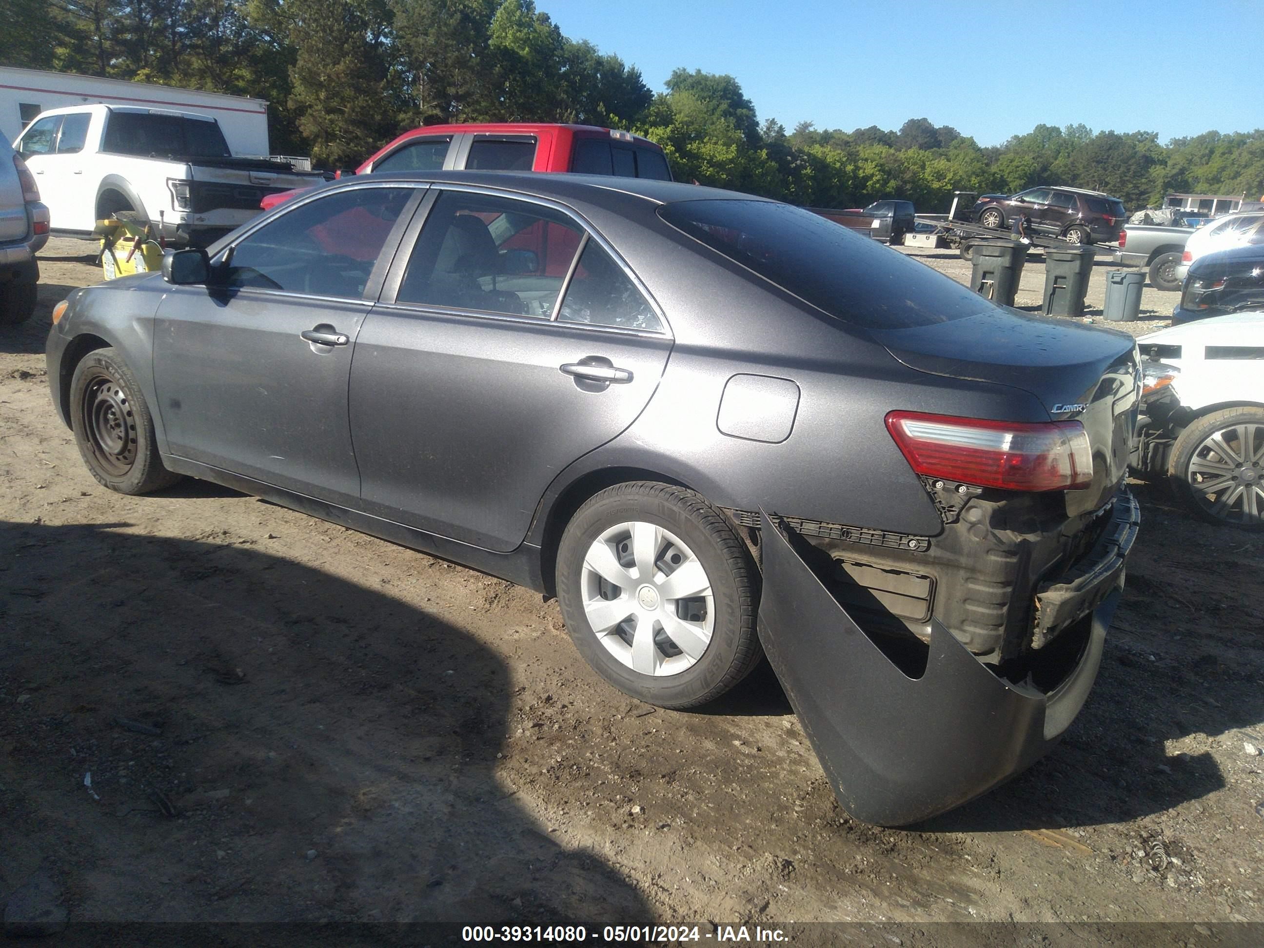 Photo 2 VIN: 4T1BE46K47U127794 - TOYOTA CAMRY 