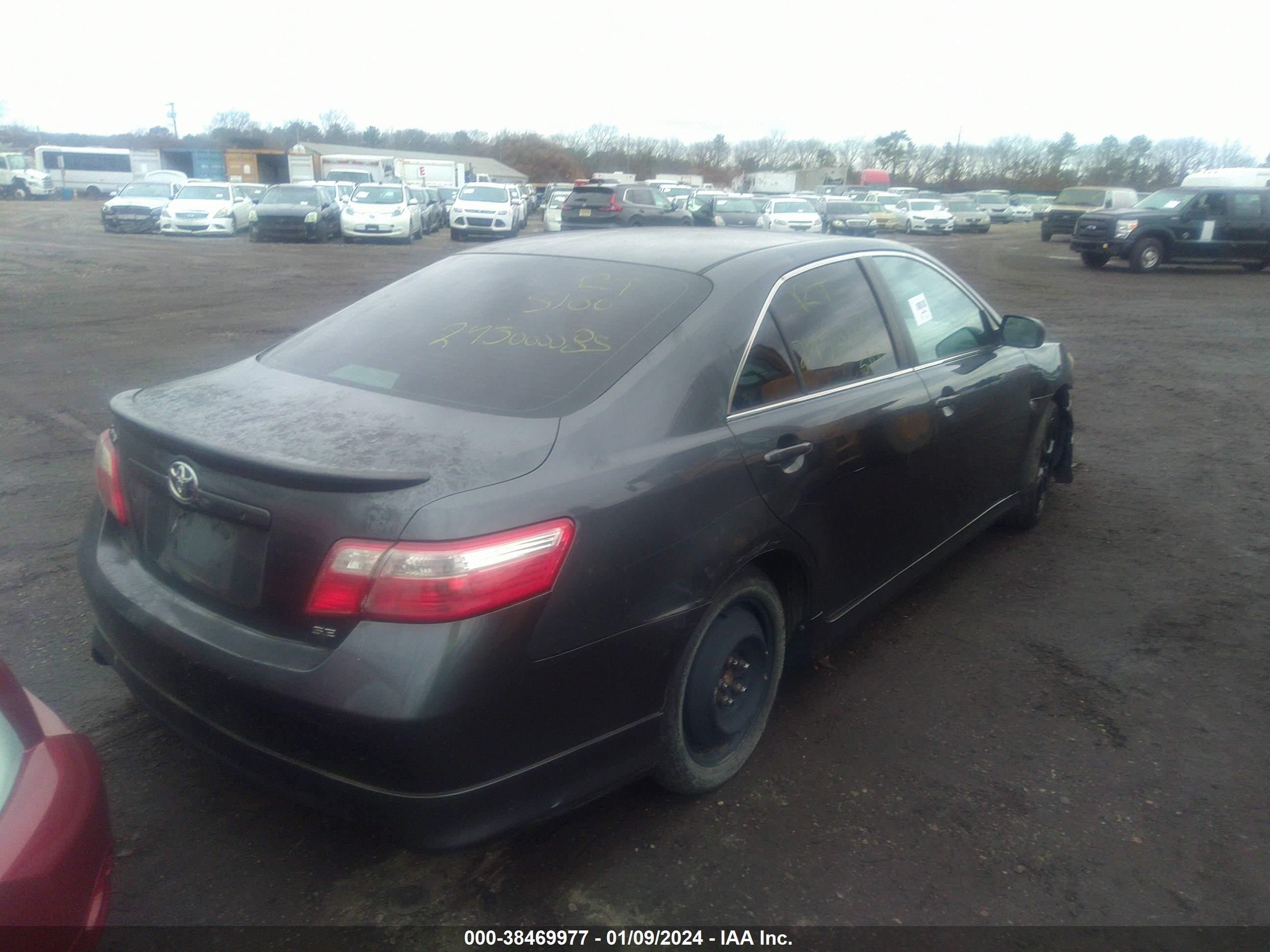 Photo 3 VIN: 4T1BE46K47U550360 - TOYOTA CAMRY 