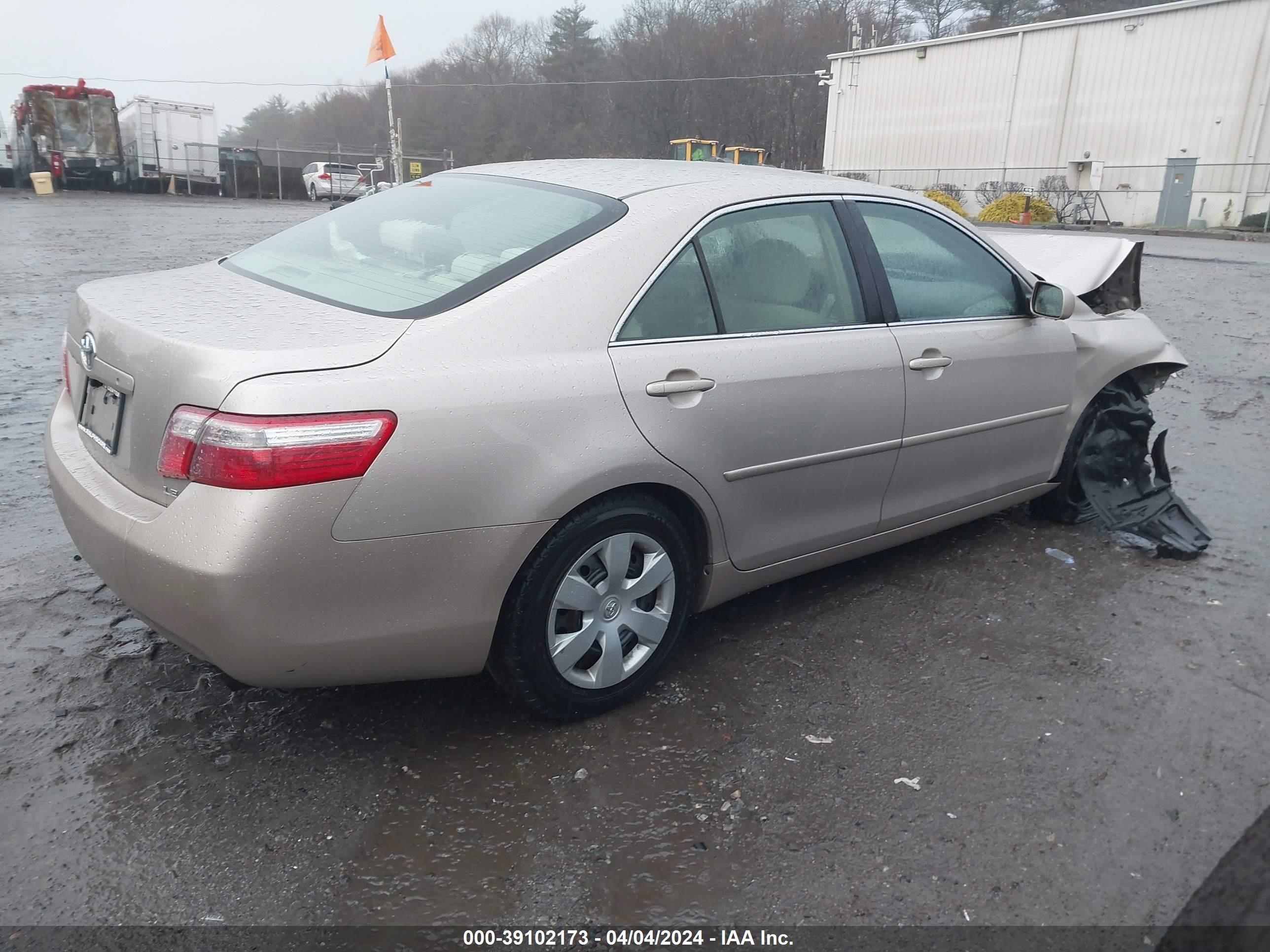 Photo 3 VIN: 4T1BE46K47U555638 - TOYOTA CAMRY 