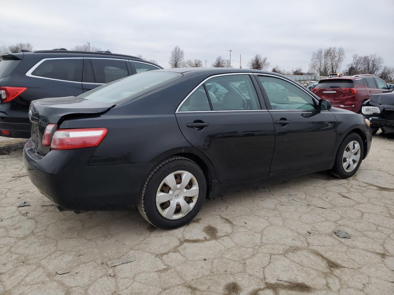 Photo 2 VIN: 4T1BE46K48U217934 - TOYOTA CAMRY 