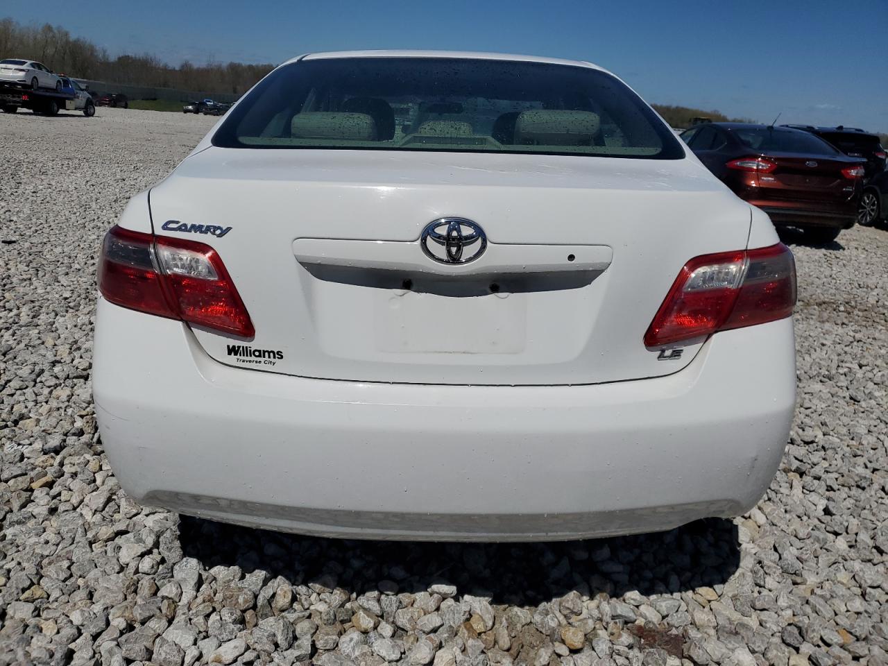 Photo 5 VIN: 4T1BE46K48U744663 - TOYOTA CAMRY 