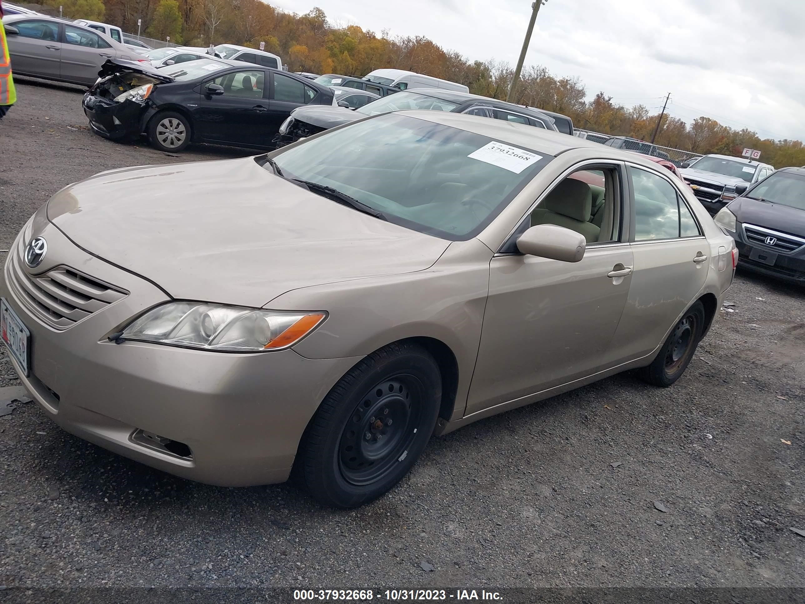 Photo 1 VIN: 4T1BE46K49U410814 - TOYOTA CAMRY 