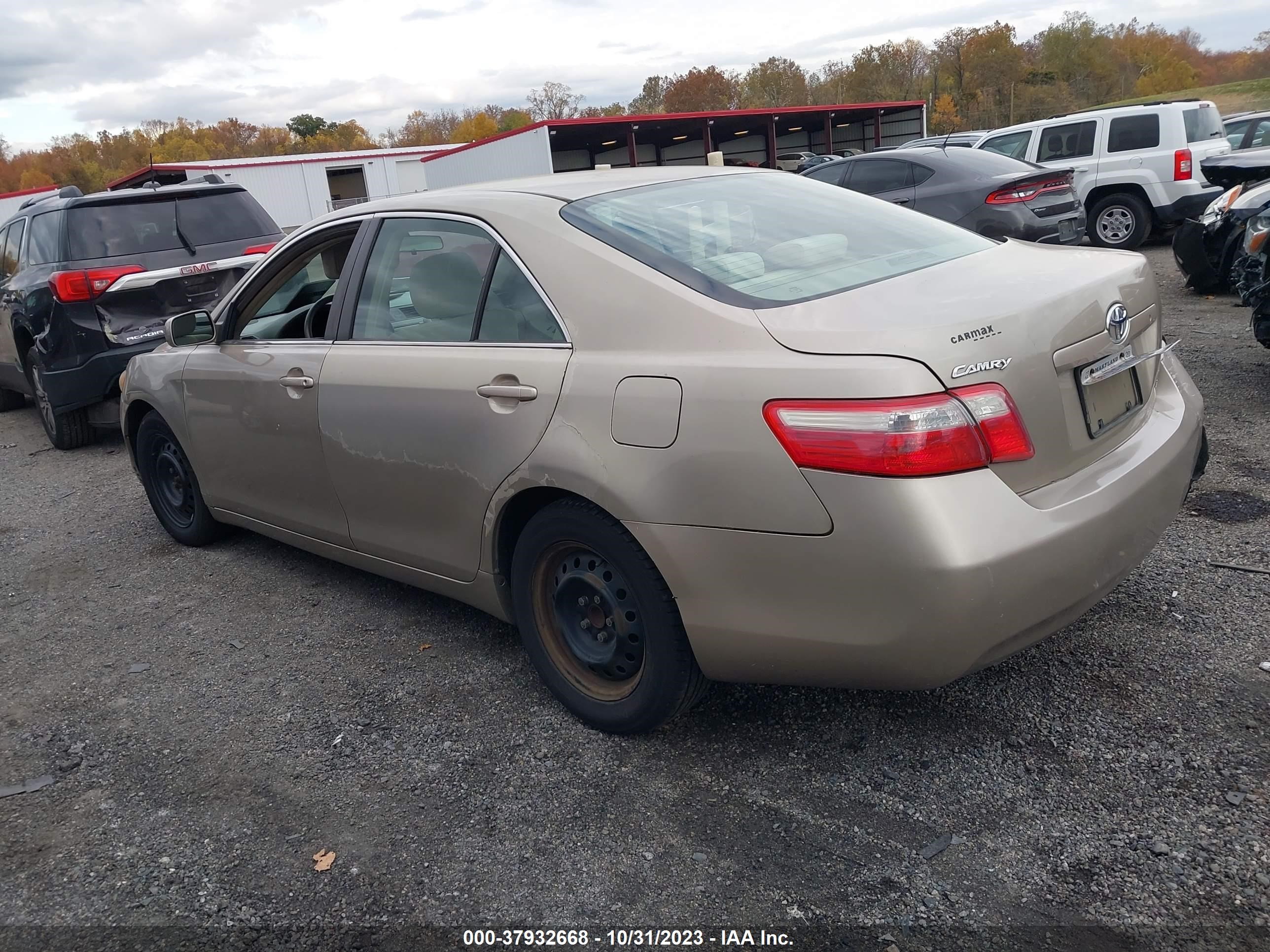 Photo 2 VIN: 4T1BE46K49U410814 - TOYOTA CAMRY 