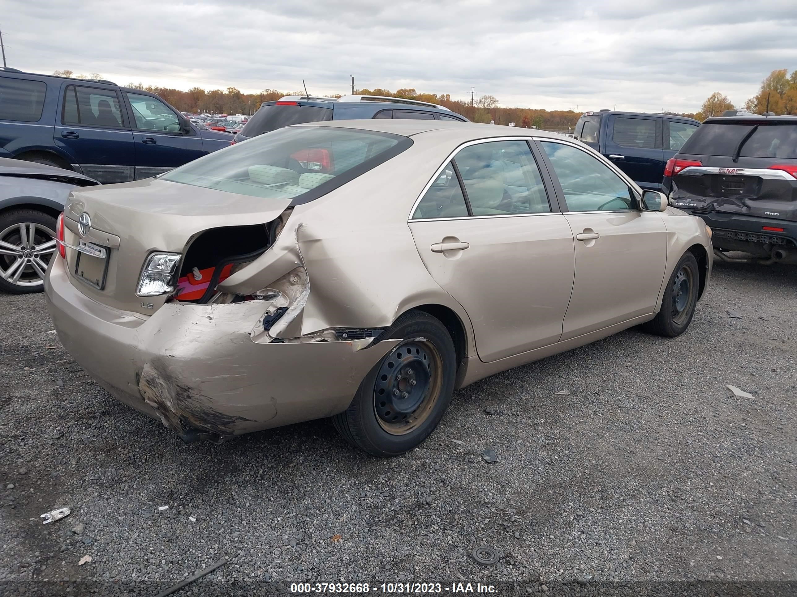 Photo 3 VIN: 4T1BE46K49U410814 - TOYOTA CAMRY 