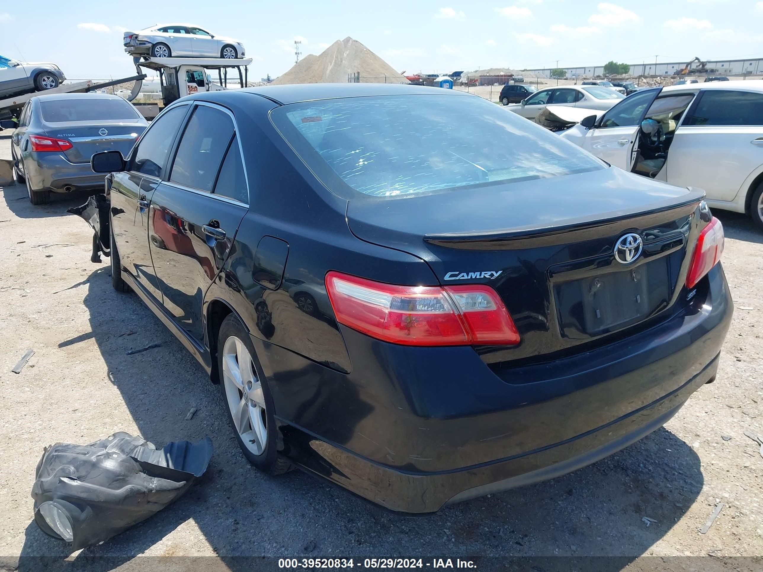 Photo 2 VIN: 4T1BE46K49U412384 - TOYOTA CAMRY 