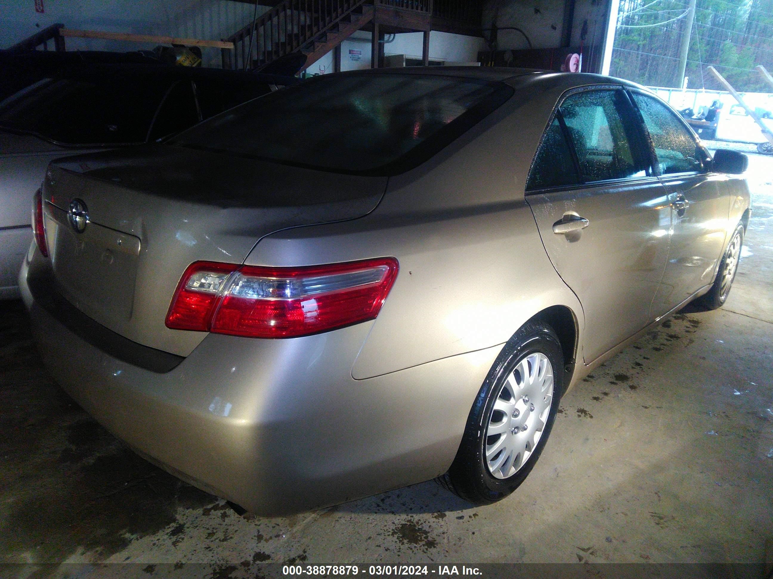 Photo 3 VIN: 4T1BE46K49U838219 - TOYOTA CAMRY 