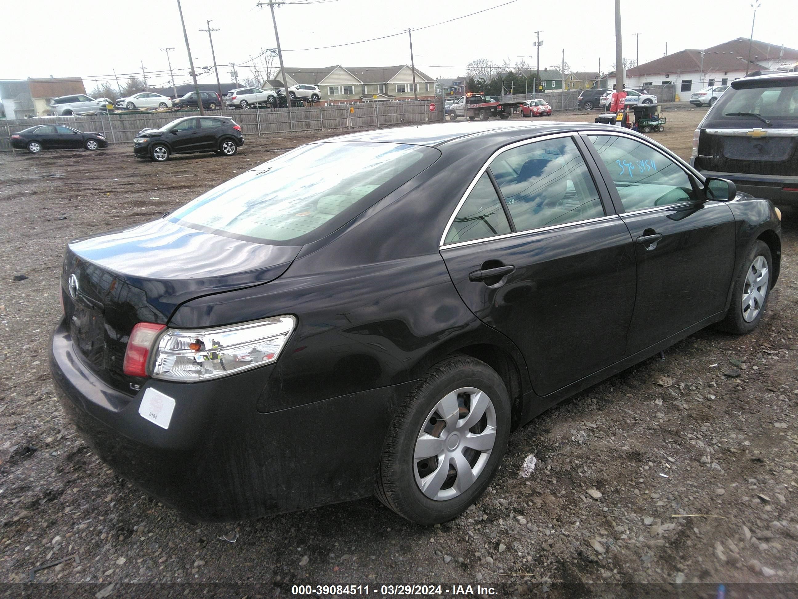 Photo 3 VIN: 4T1BE46K49U913758 - TOYOTA CAMRY 