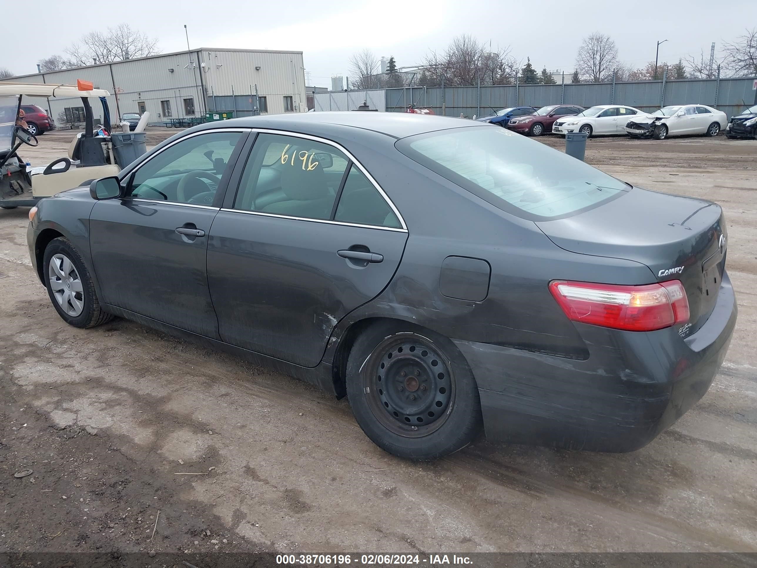 Photo 2 VIN: 4T1BE46K57U037540 - TOYOTA CAMRY 