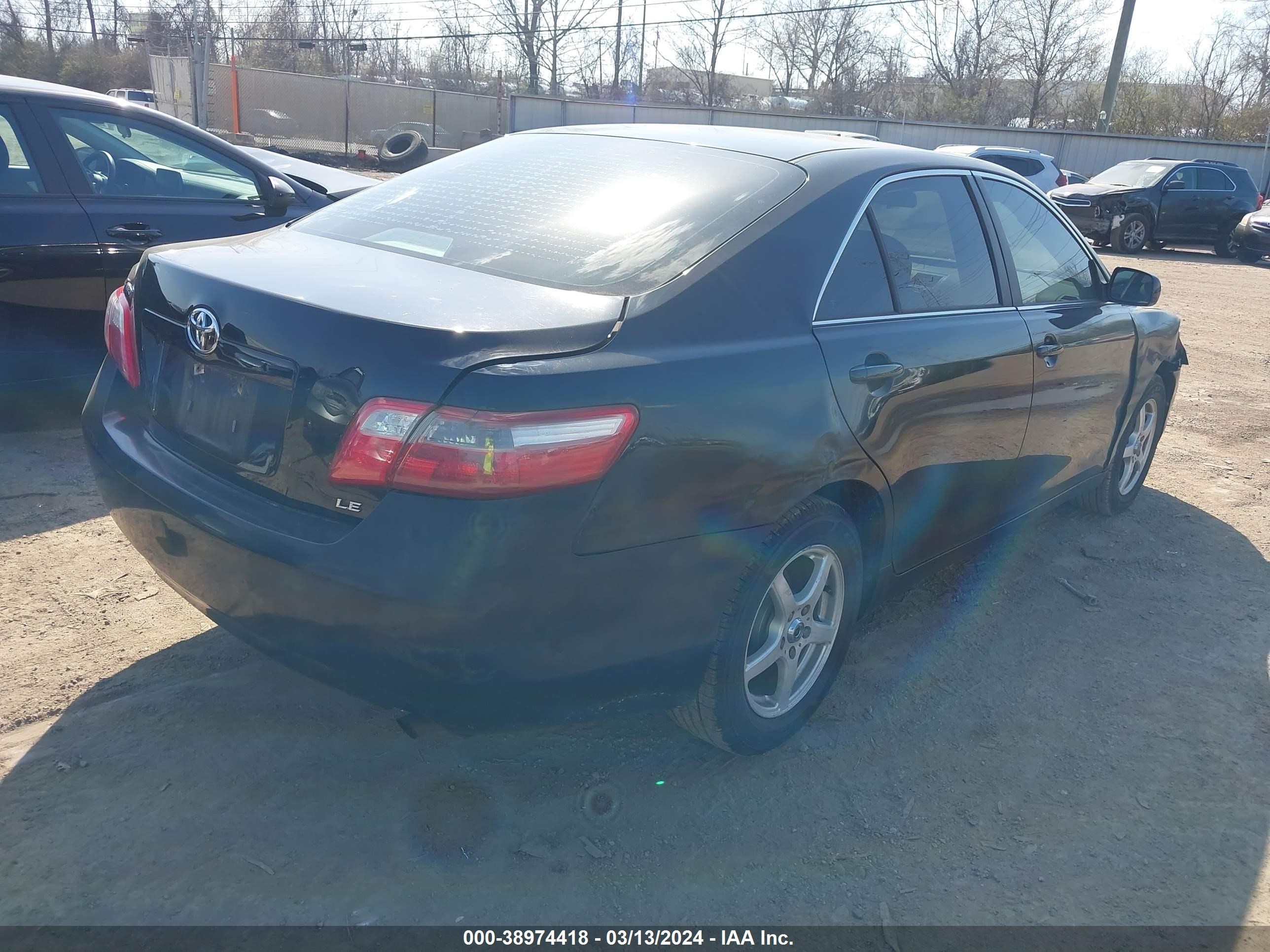 Photo 3 VIN: 4T1BE46K57U075656 - TOYOTA CAMRY 