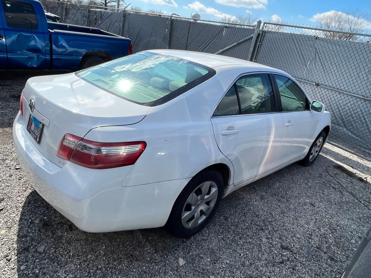 Photo 3 VIN: 4T1BE46K57U091680 - TOYOTA CAMRY 