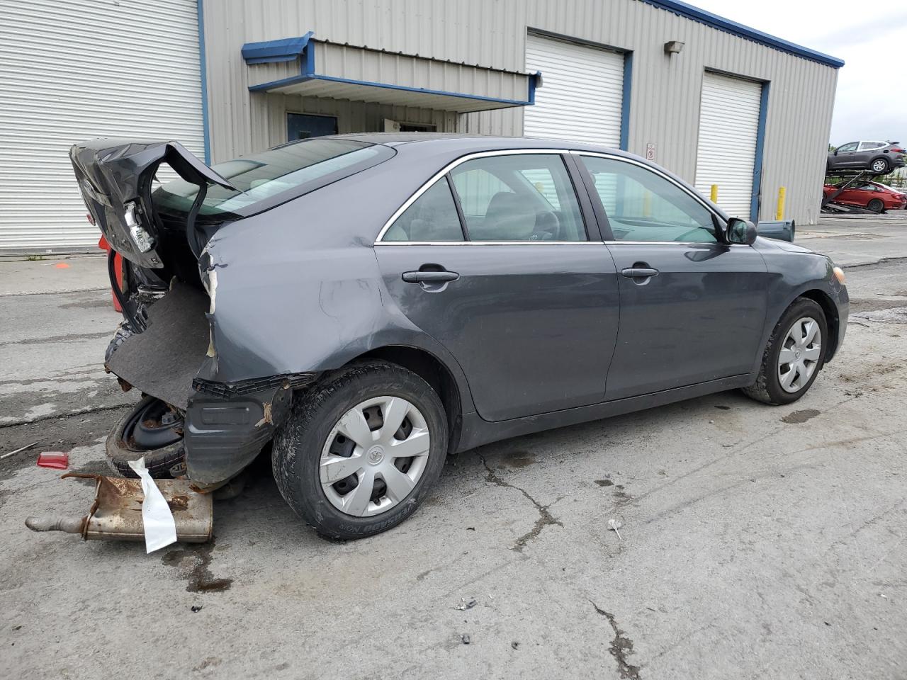 Photo 2 VIN: 4T1BE46K57U096104 - TOYOTA CAMRY 