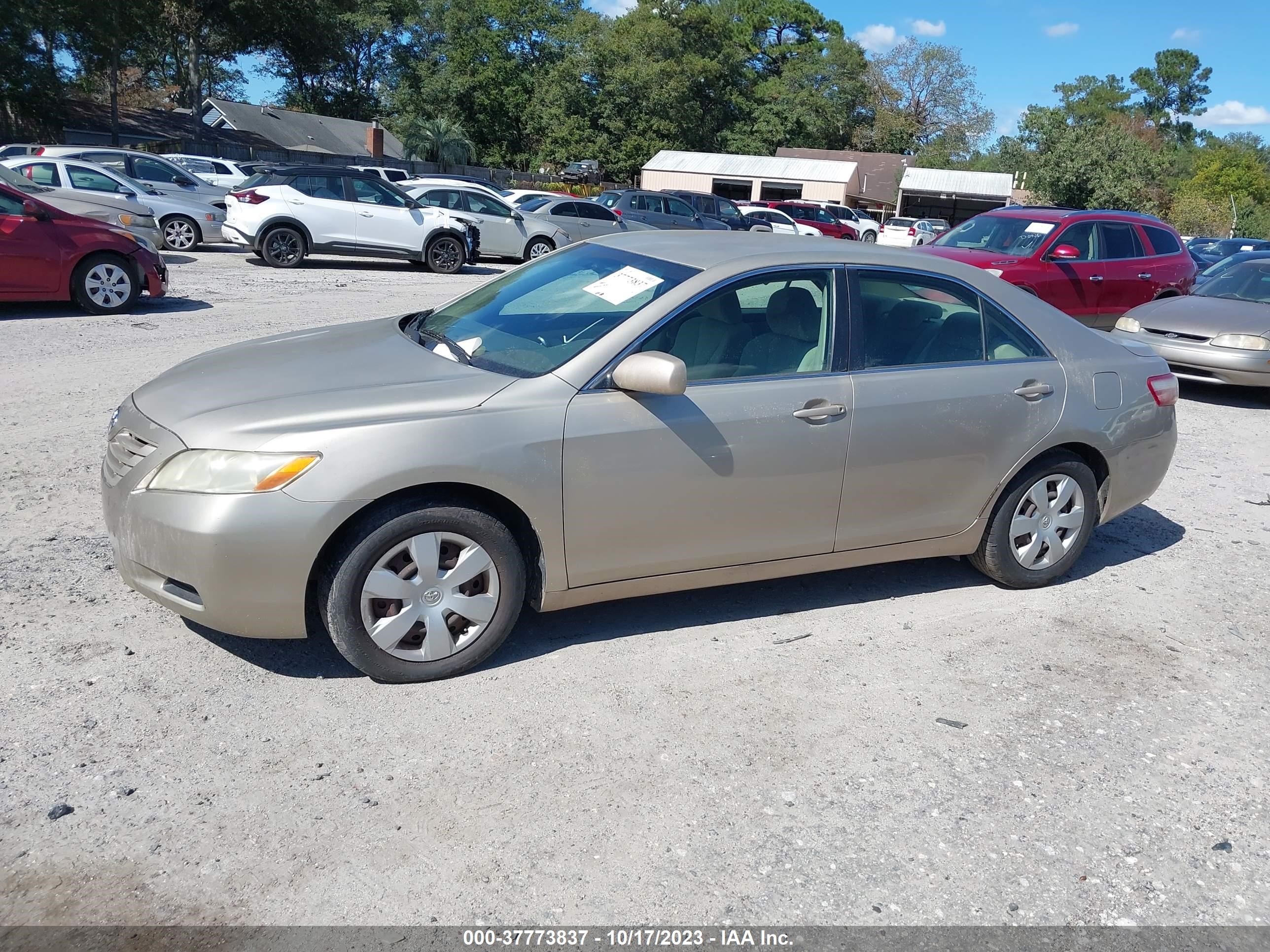 Photo 1 VIN: 4T1BE46K57U181007 - TOYOTA CAMRY 