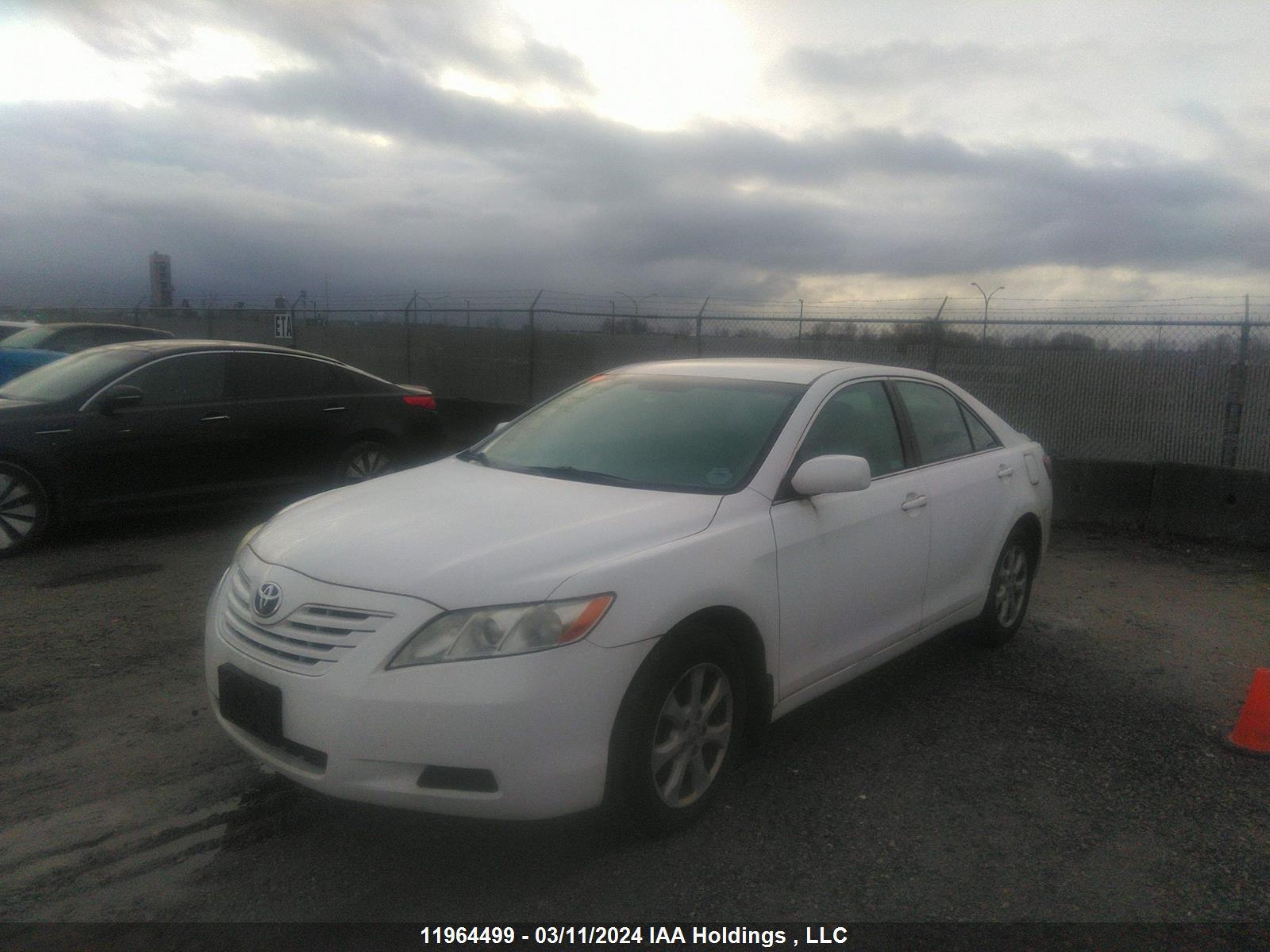 Photo 1 VIN: 4T1BE46K57U588423 - TOYOTA CAMRY 