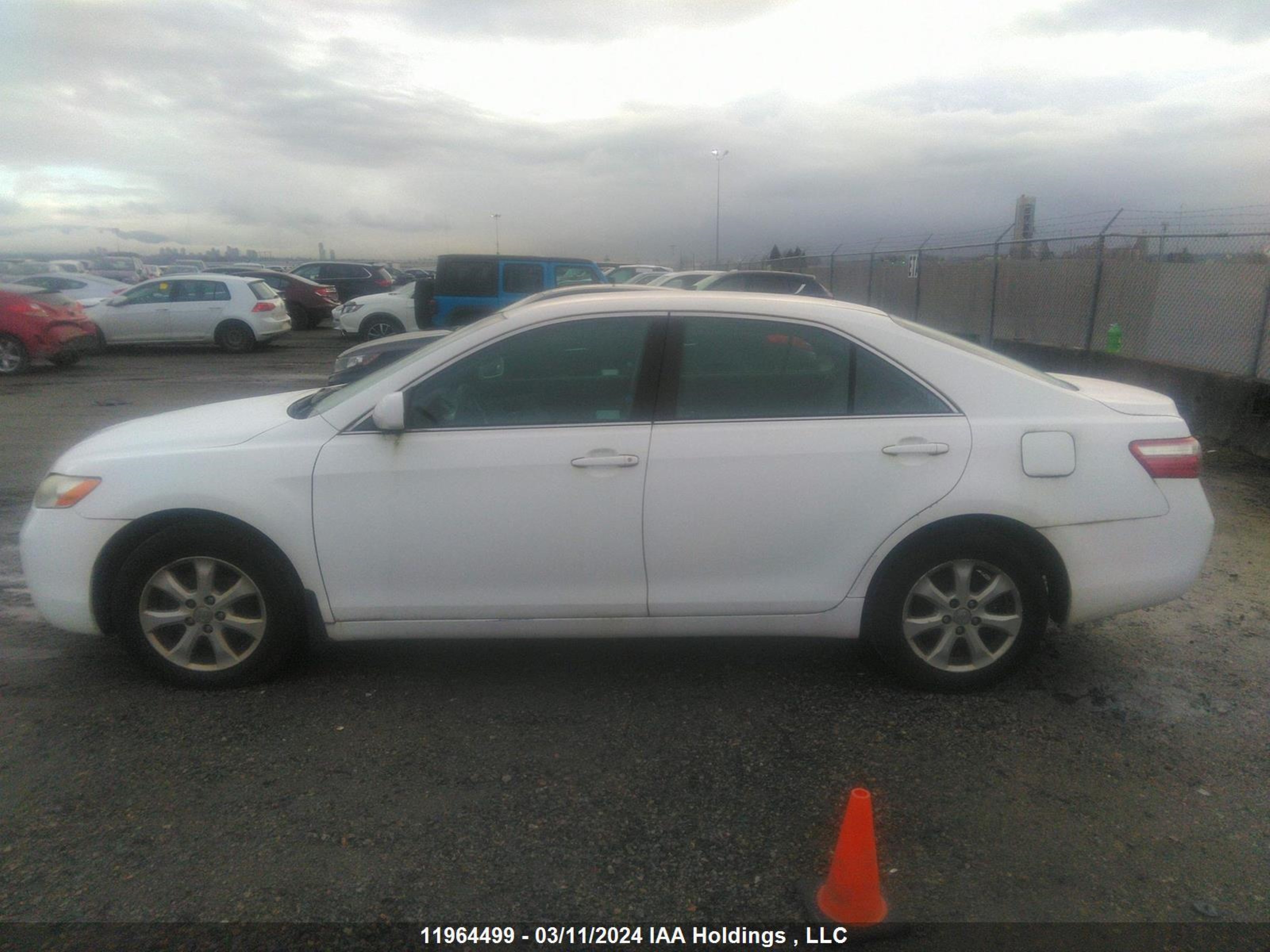 Photo 13 VIN: 4T1BE46K57U588423 - TOYOTA CAMRY 