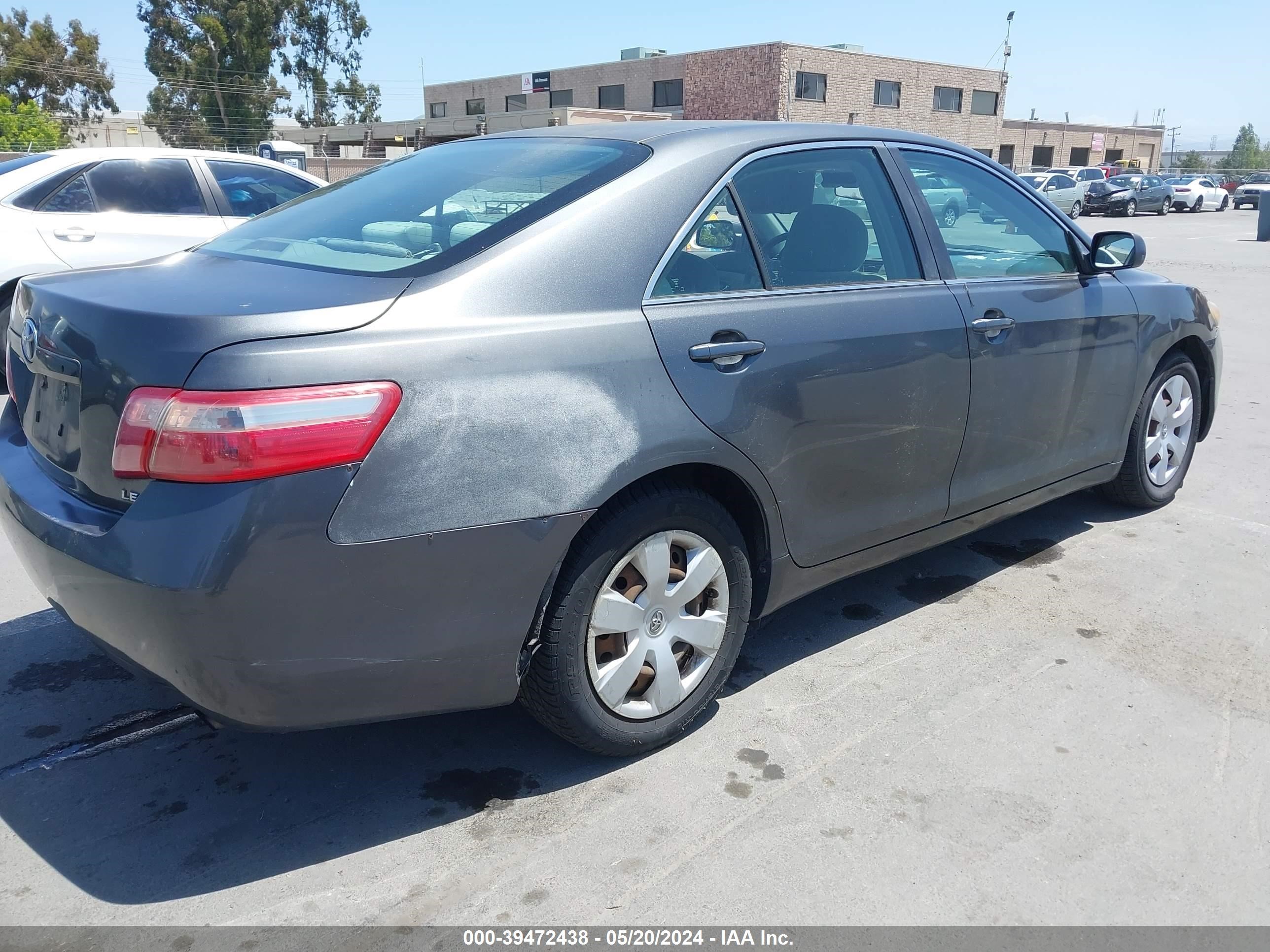 Photo 3 VIN: 4T1BE46K57U608931 - TOYOTA CAMRY 