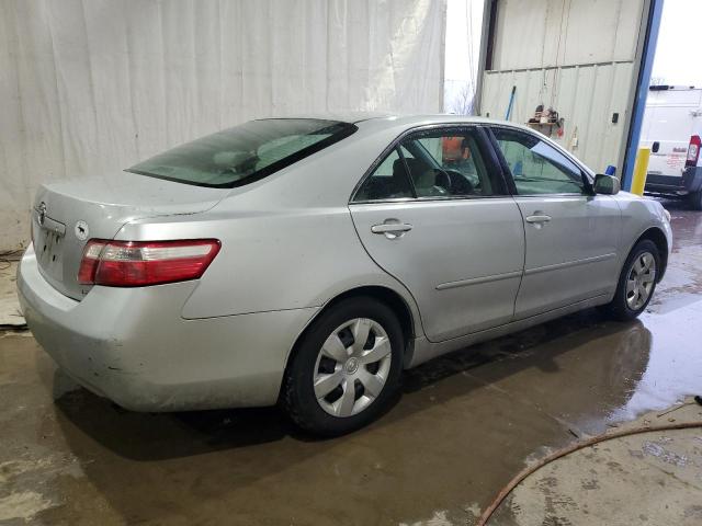 Photo 2 VIN: 4T1BE46K57U610923 - TOYOTA CAMRY 